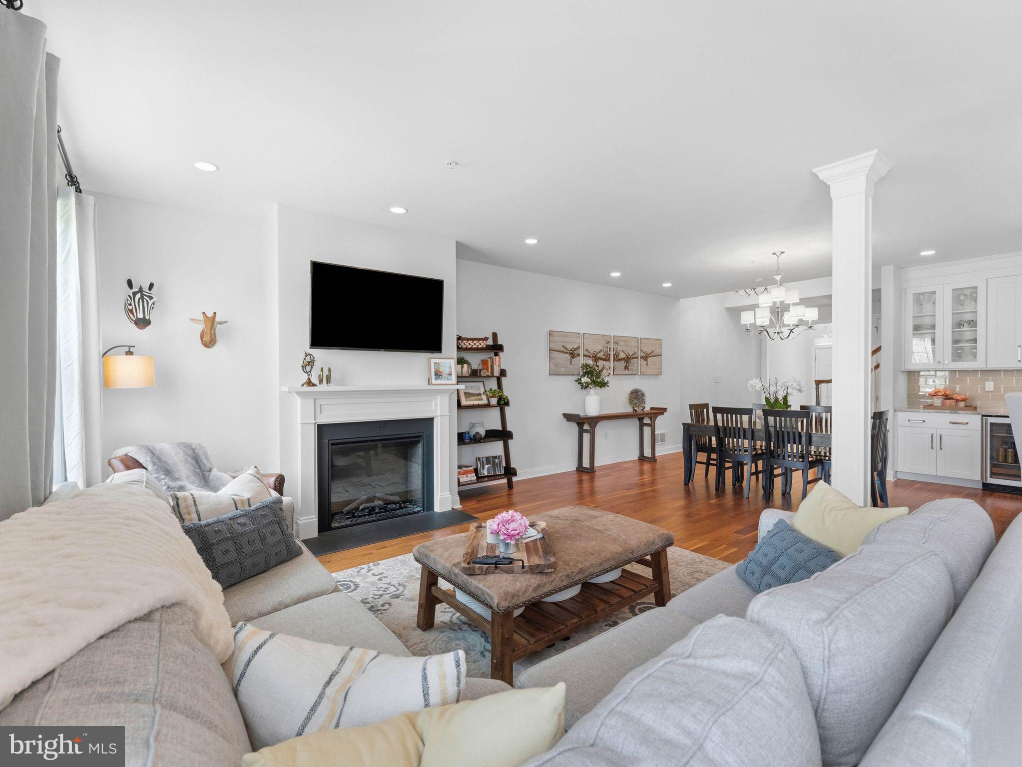 BROOKFIELD - Residential