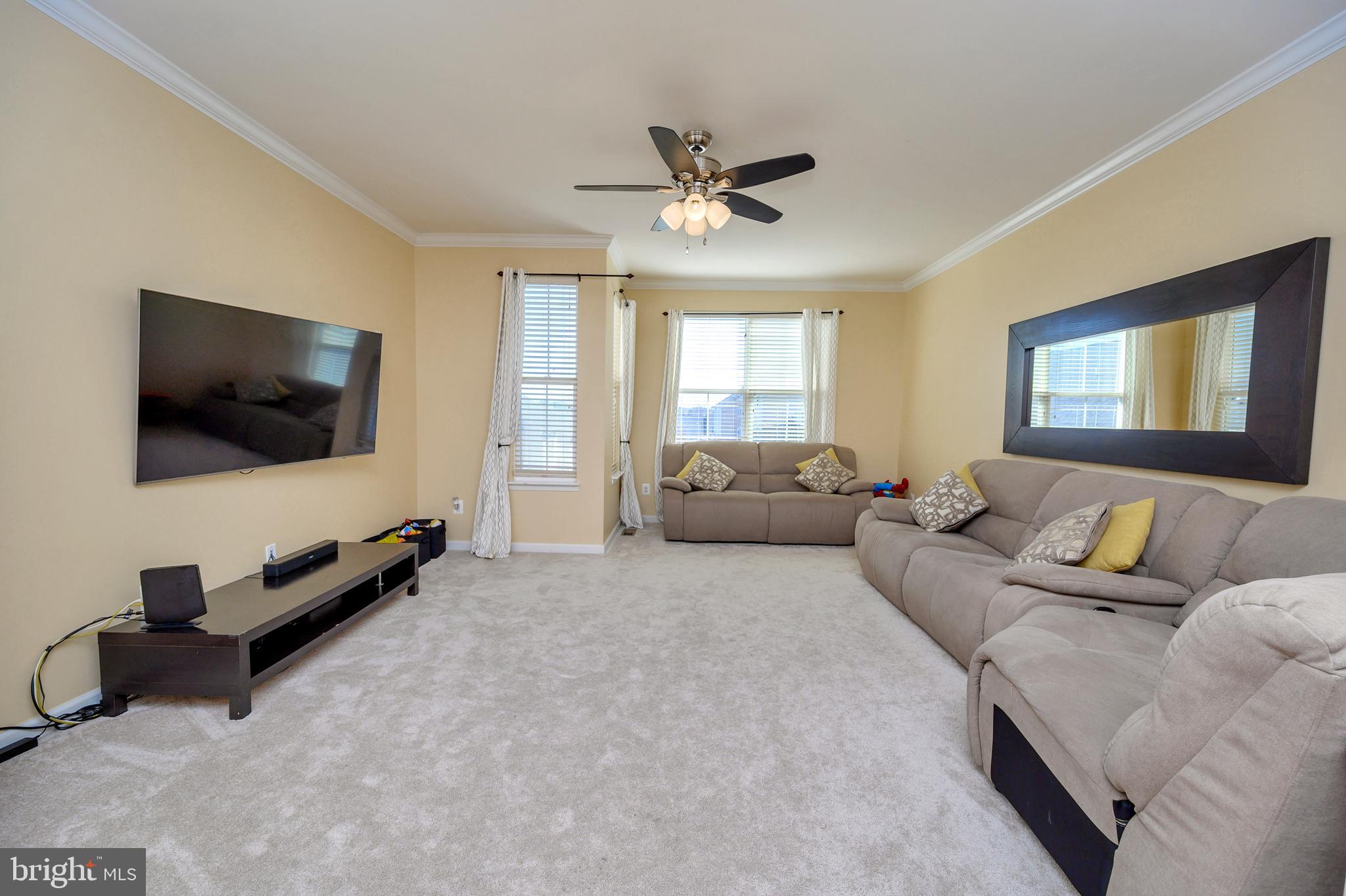 RIVER OAKS - Residential