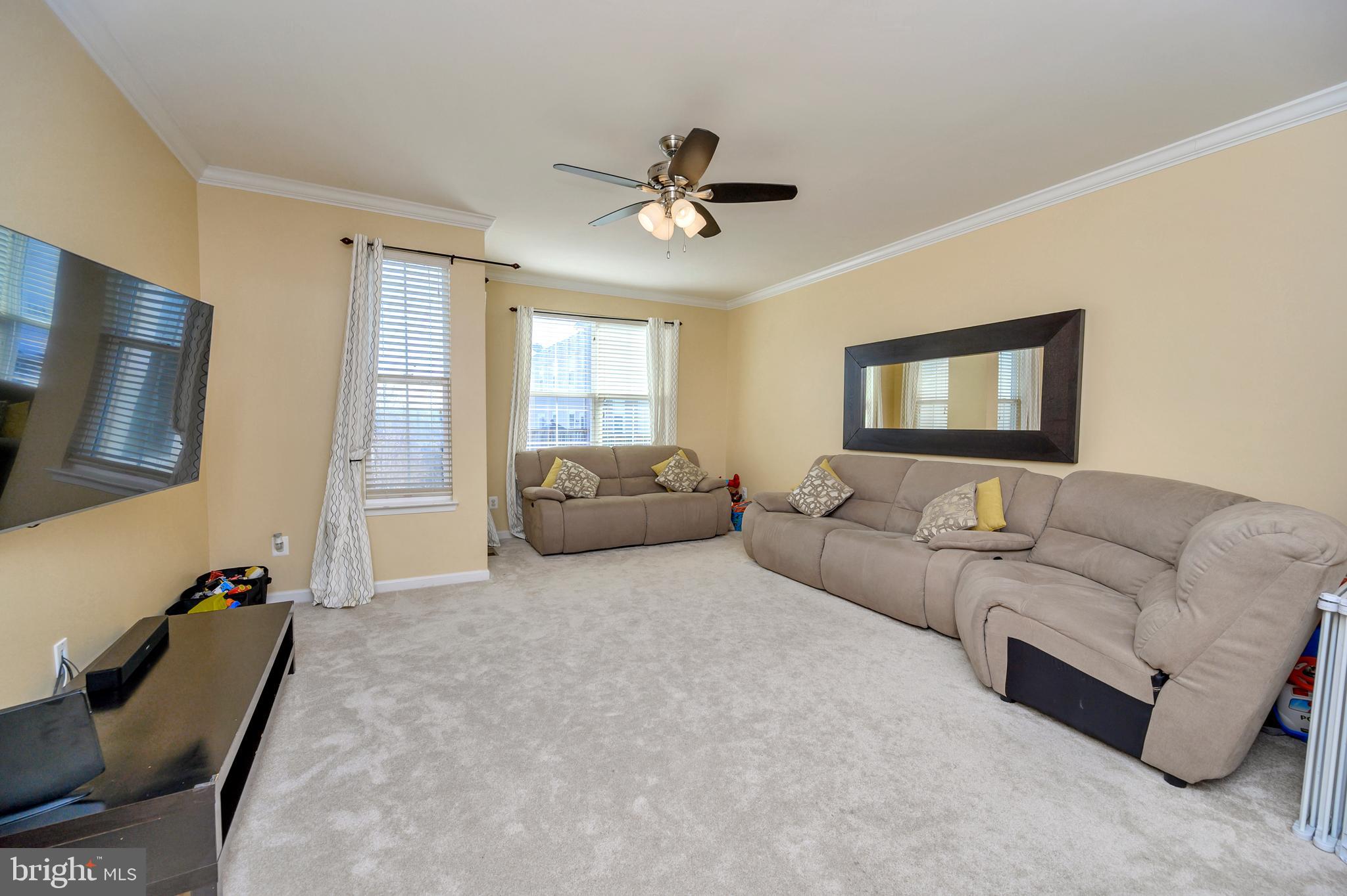 RIVER OAKS - Residential