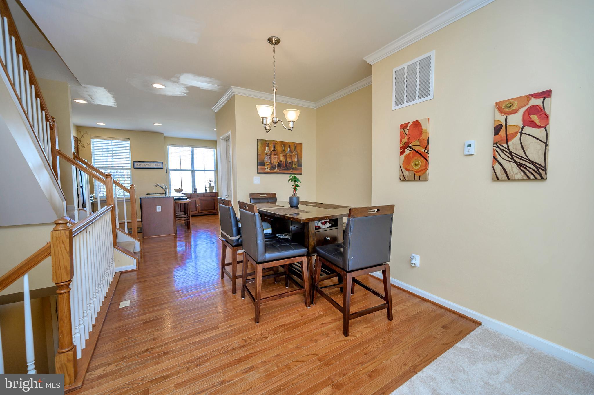 RIVER OAKS - Residential