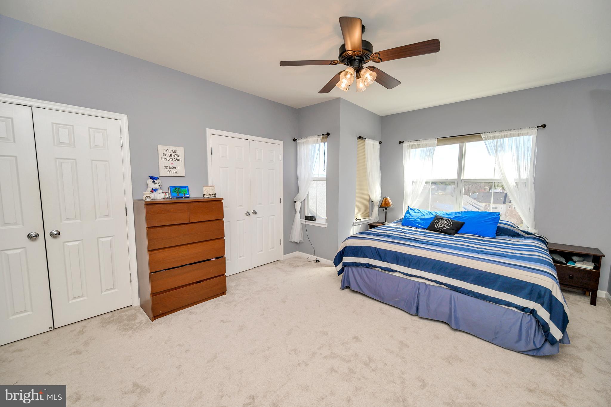 RIVER OAKS - Residential