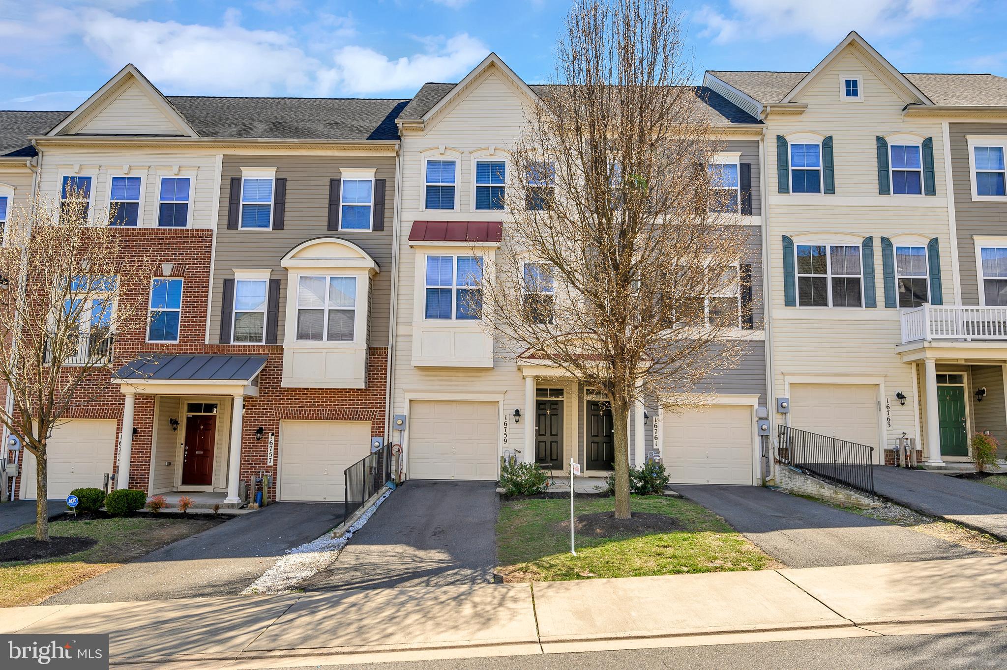 RIVER OAKS - Residential