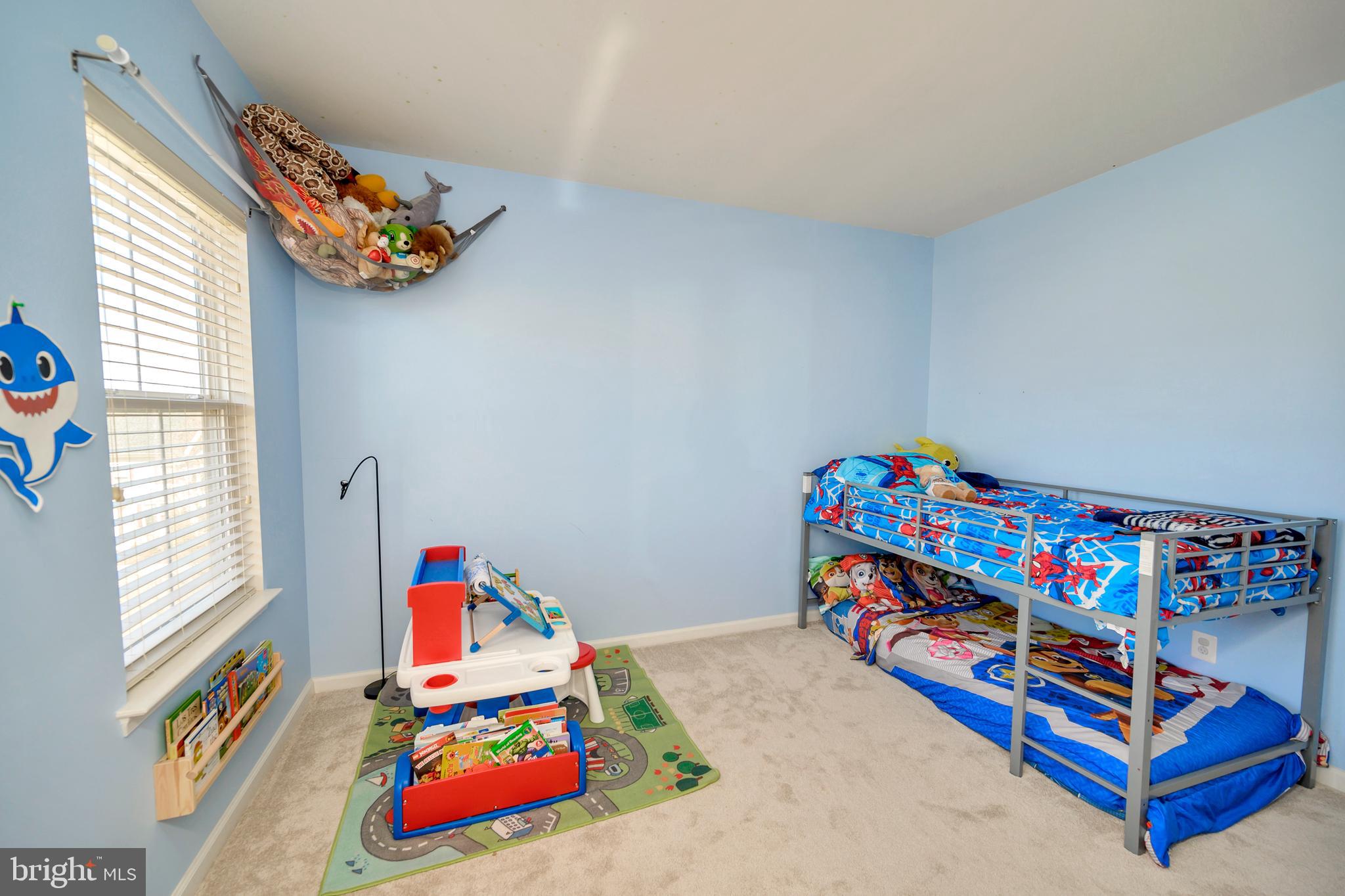 RIVER OAKS - Residential