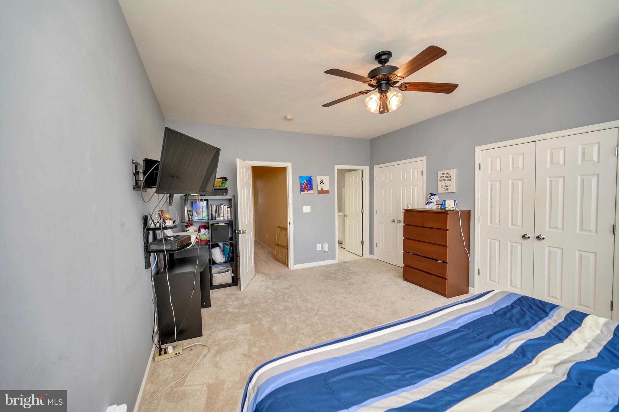 RIVER OAKS - Residential