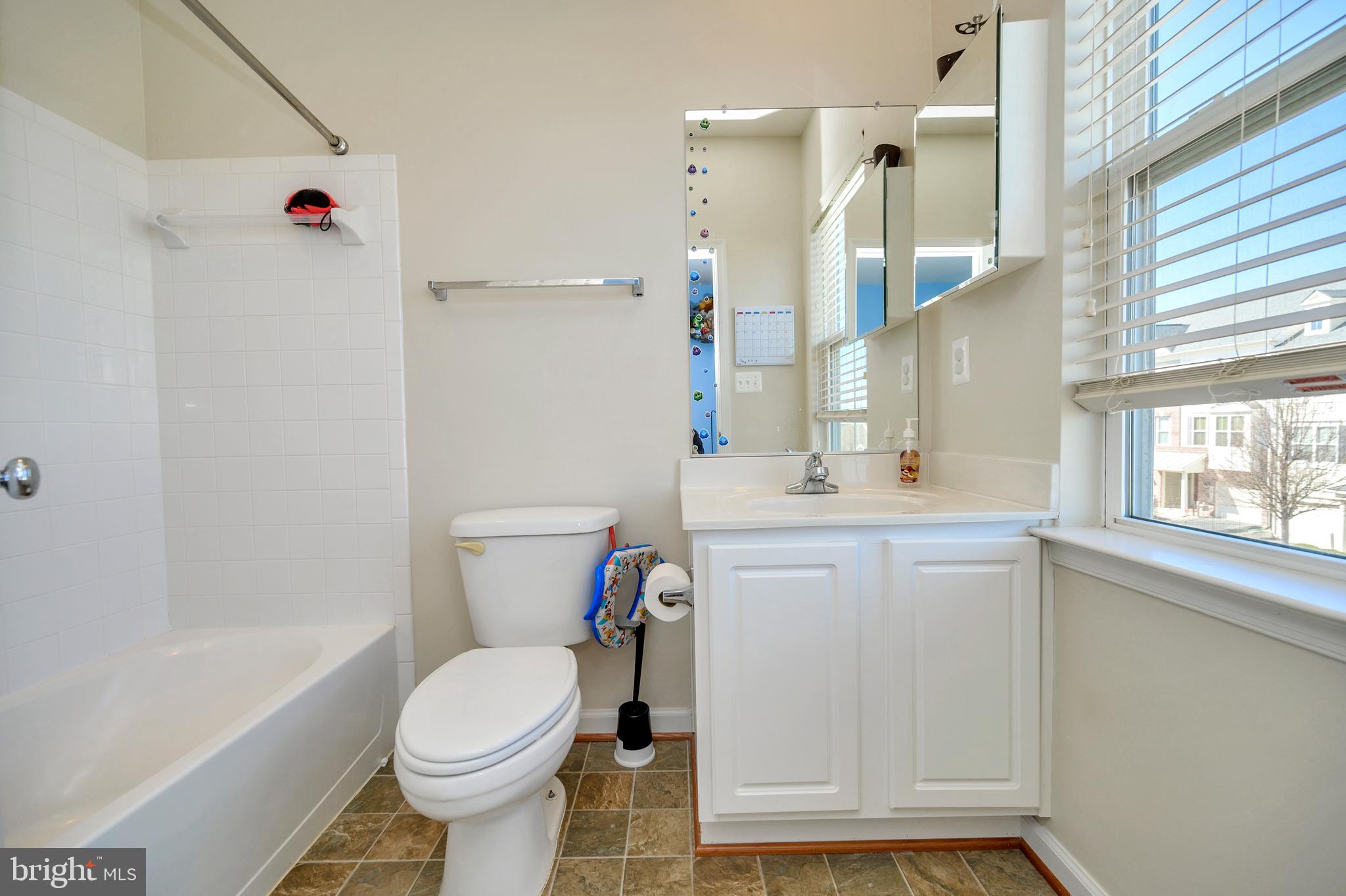 RIVER OAKS - Residential