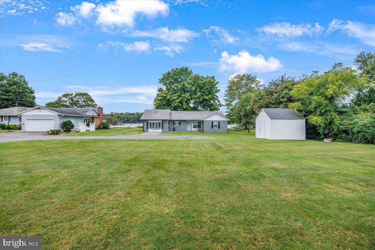 4852 & 4850 CHURCH LANE