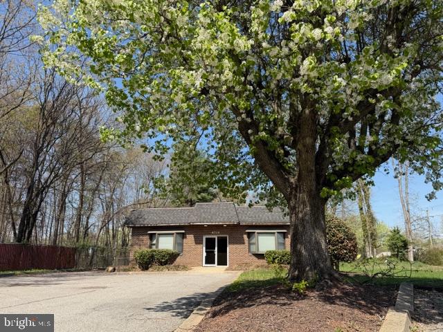 6715 SUITLAND ROAD