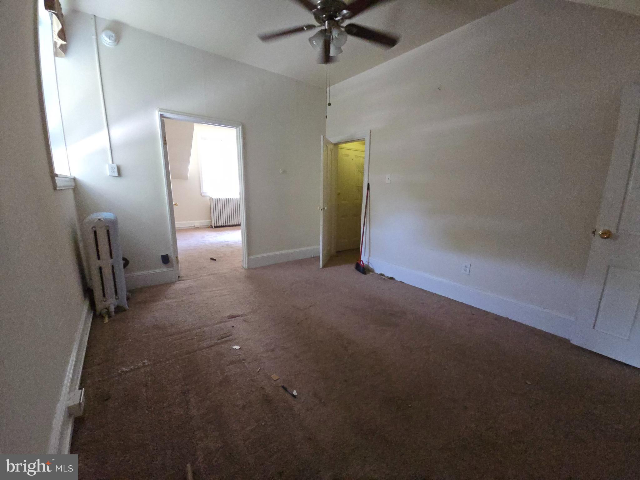 PRIMOS SECANE - Residential Lease