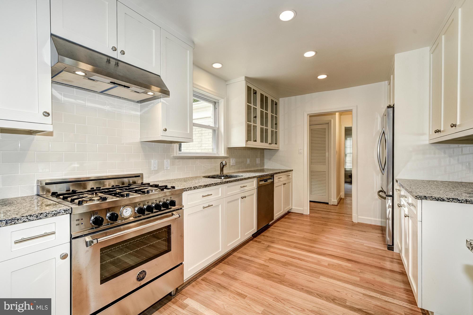 CHEVY CHASE - Residential