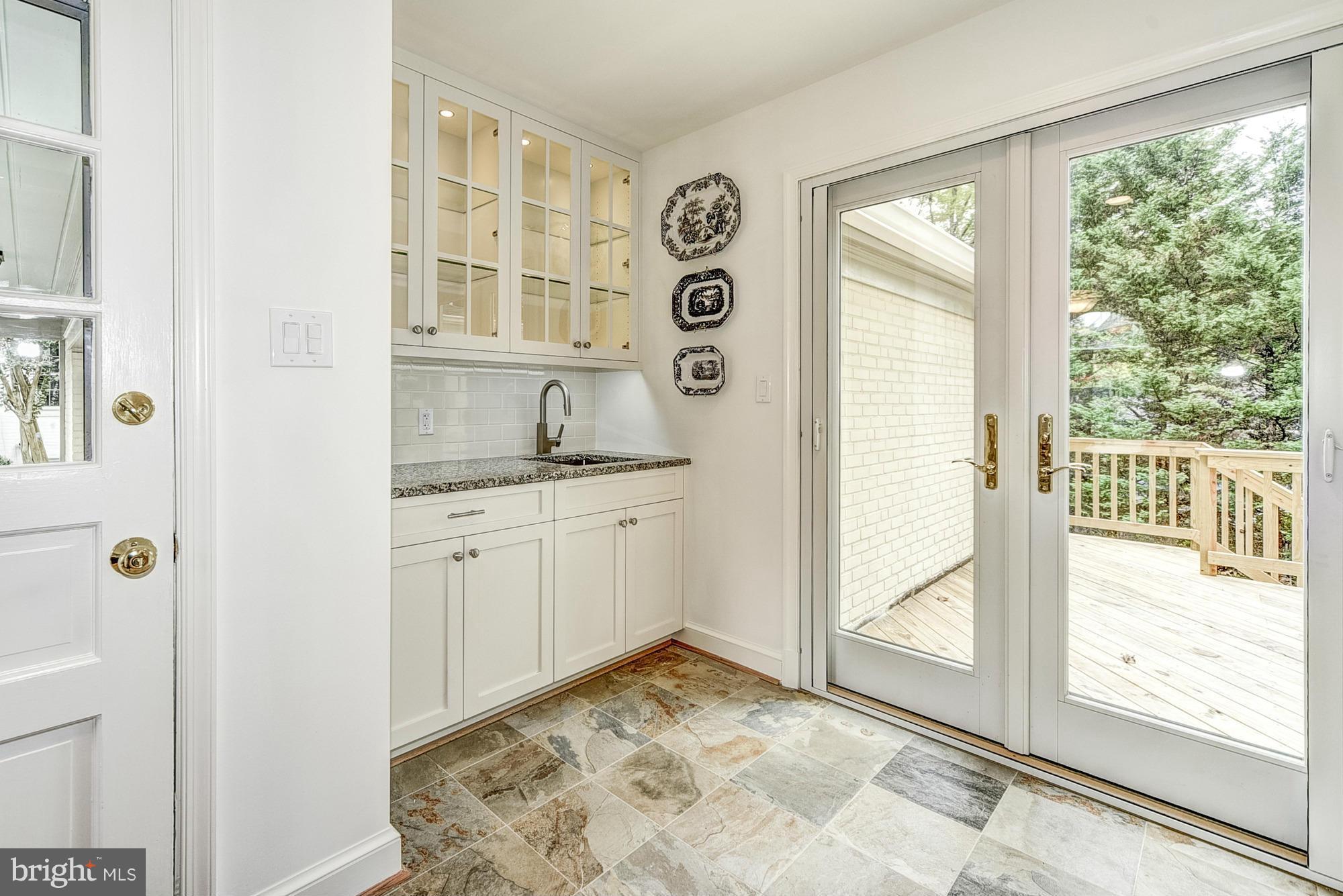 CHEVY CHASE - Residential