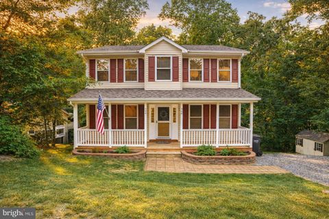 Photo of 345 Chippewa Lane, LUSBY, MD 20657 (MLS # MDCA2026028)