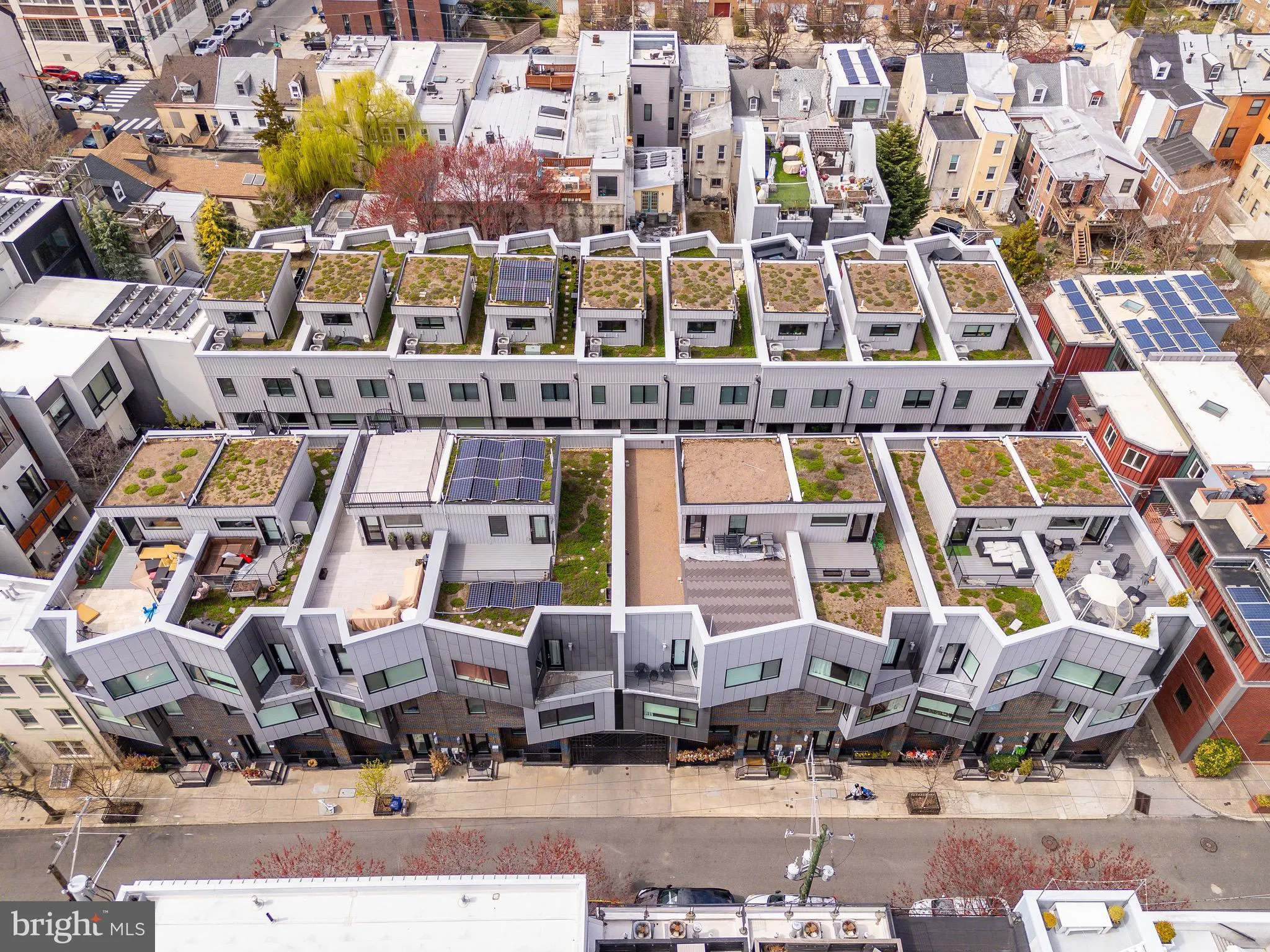 Philadelphia, Pennsylvania 19123, United States, 3 Bedrooms Bedrooms, ,4 BathroomsBathrooms,Residential,Pending,100632