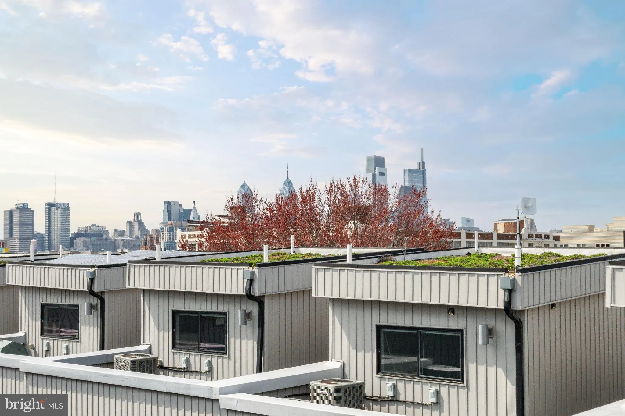 Philadelphia, Pennsylvania 19123, United States, 3 Bedrooms Bedrooms, ,4 BathroomsBathrooms,Residential,Pending,100632