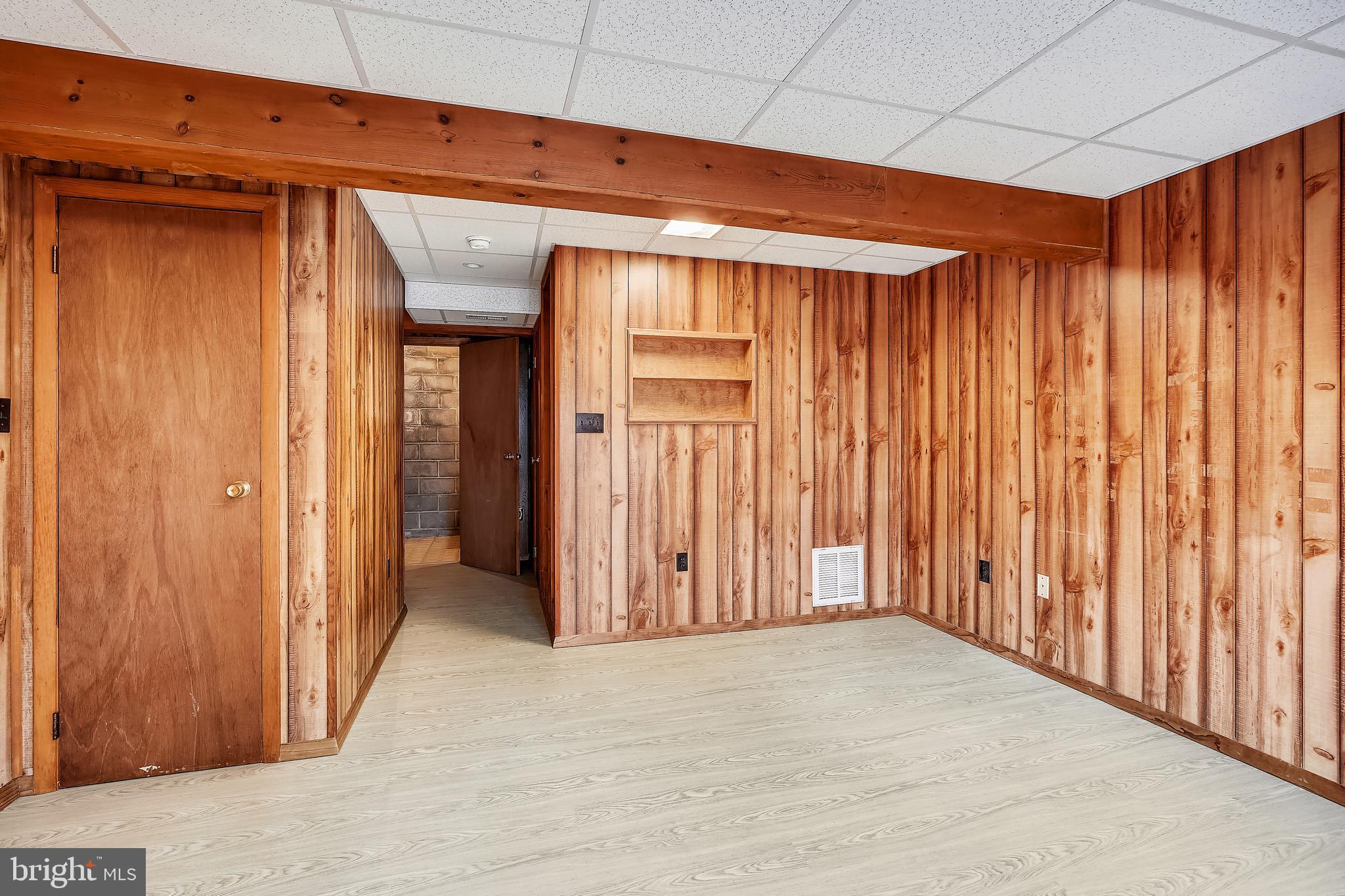 LITTLE ROCKY RUN - Residential Lease