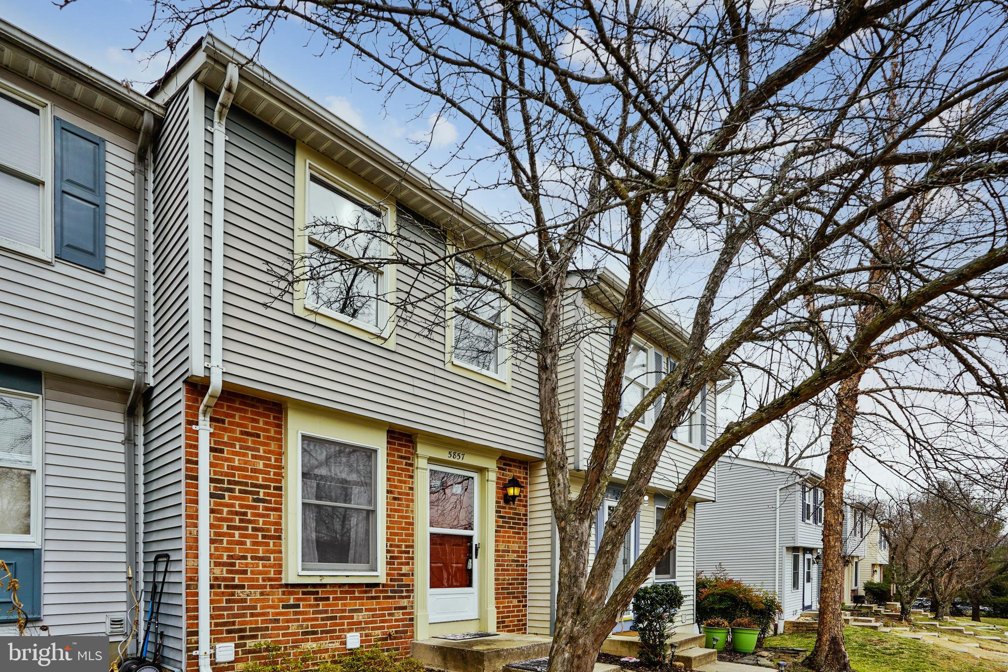 LITTLE ROCKY RUN - Residential Lease