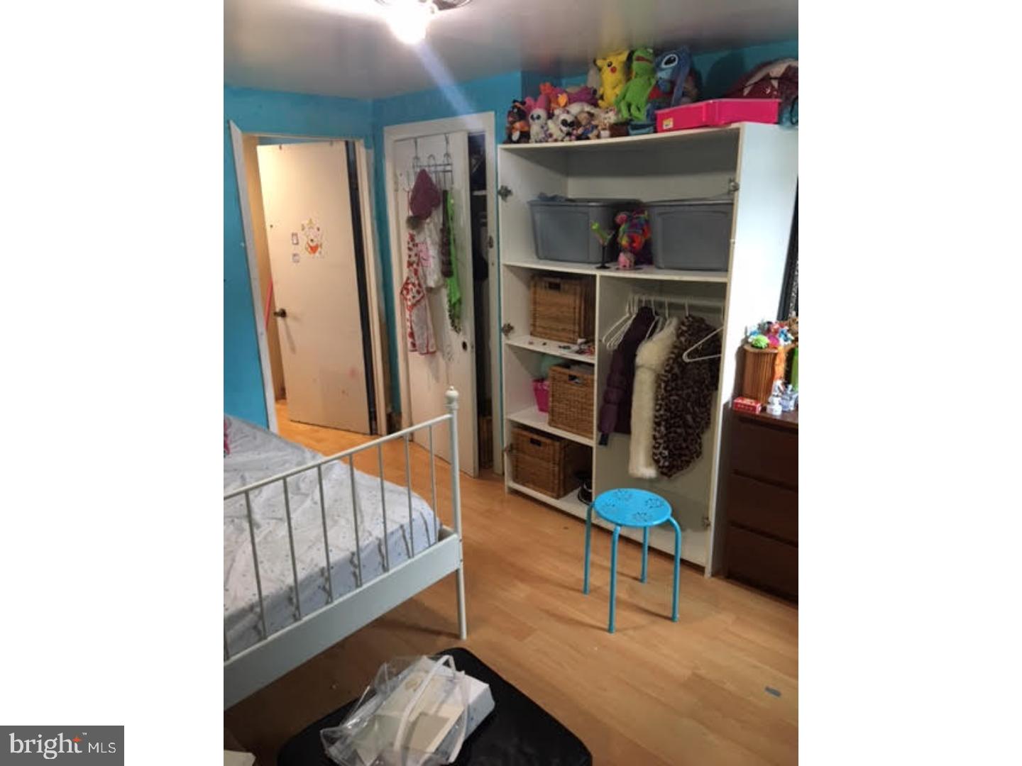 POINT BREEZE - Residential