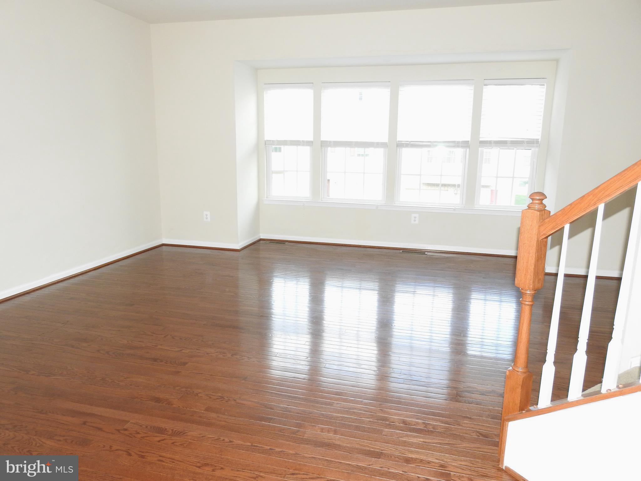 PINE RIDGE CROSSING - Residential