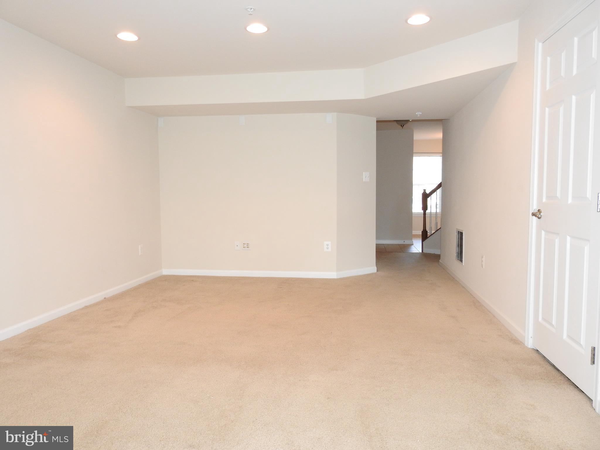 PINE RIDGE CROSSING - Residential