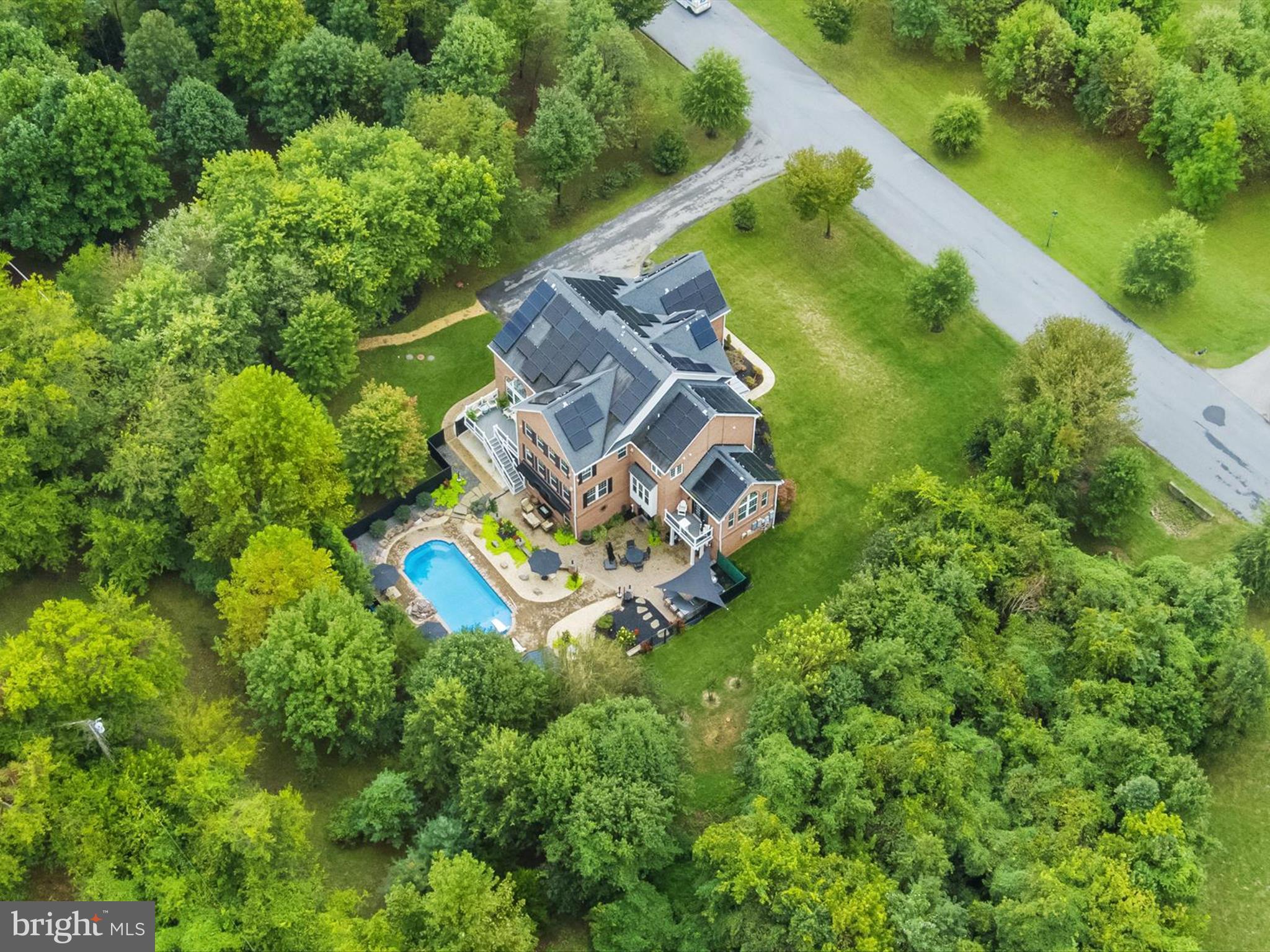 STRATFORD ESTATES - Residential