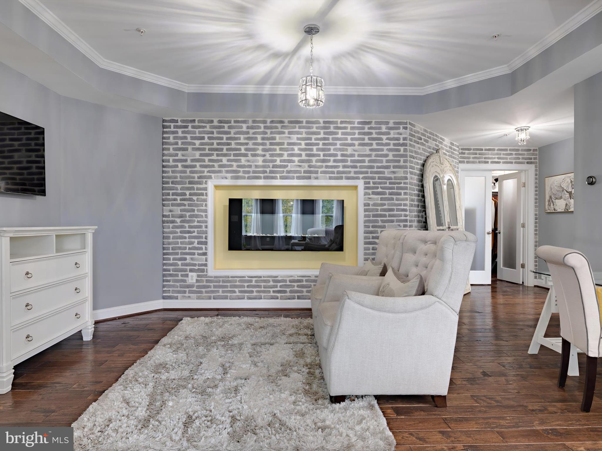 STRATFORD ESTATES - Residential