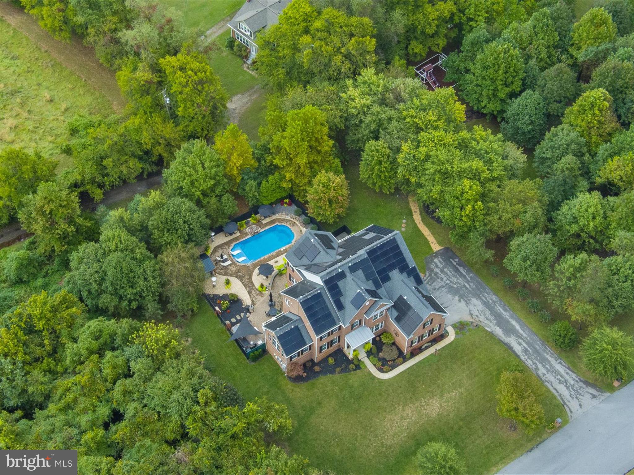 STRATFORD ESTATES - Residential