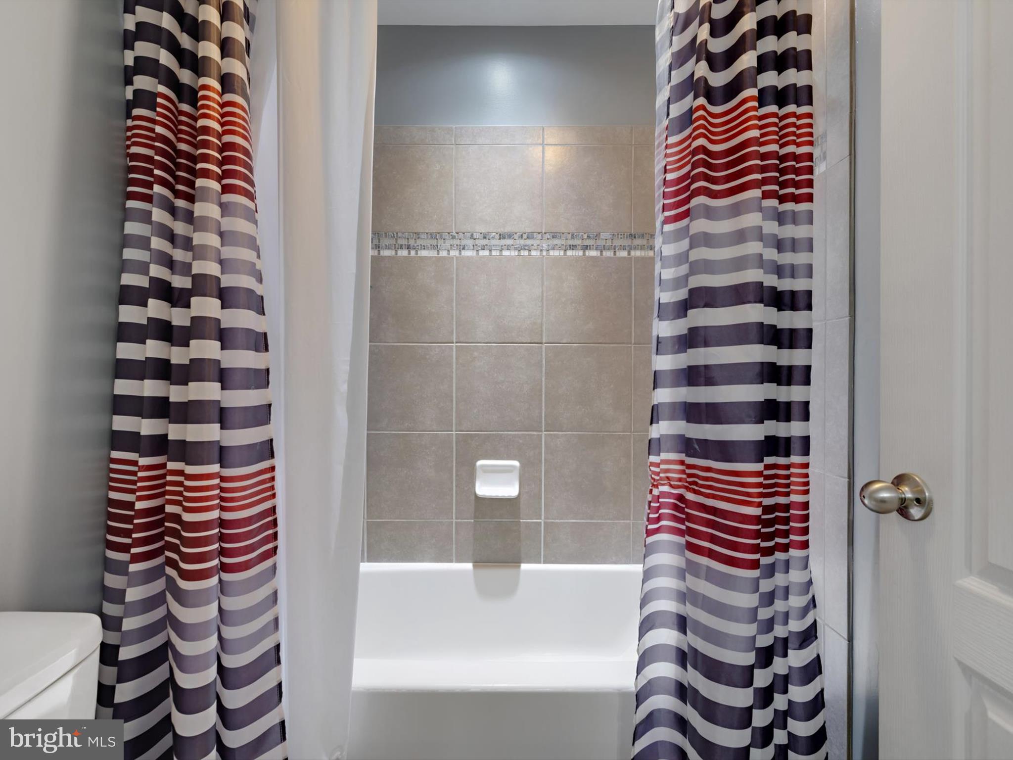 STRATFORD ESTATES - Residential