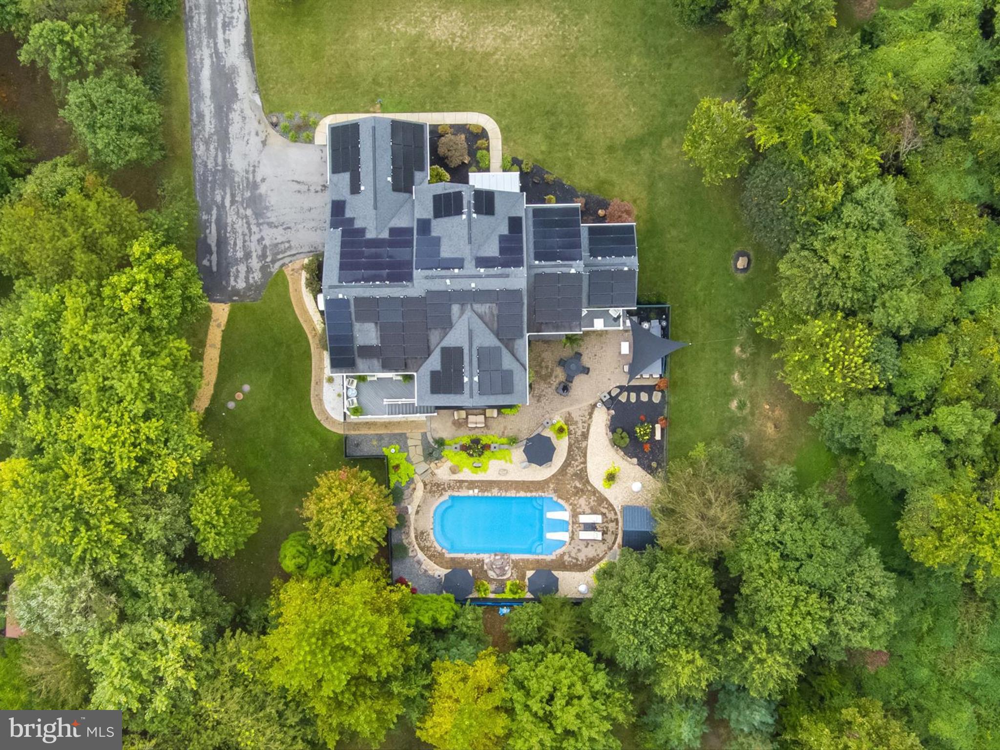 STRATFORD ESTATES - Residential