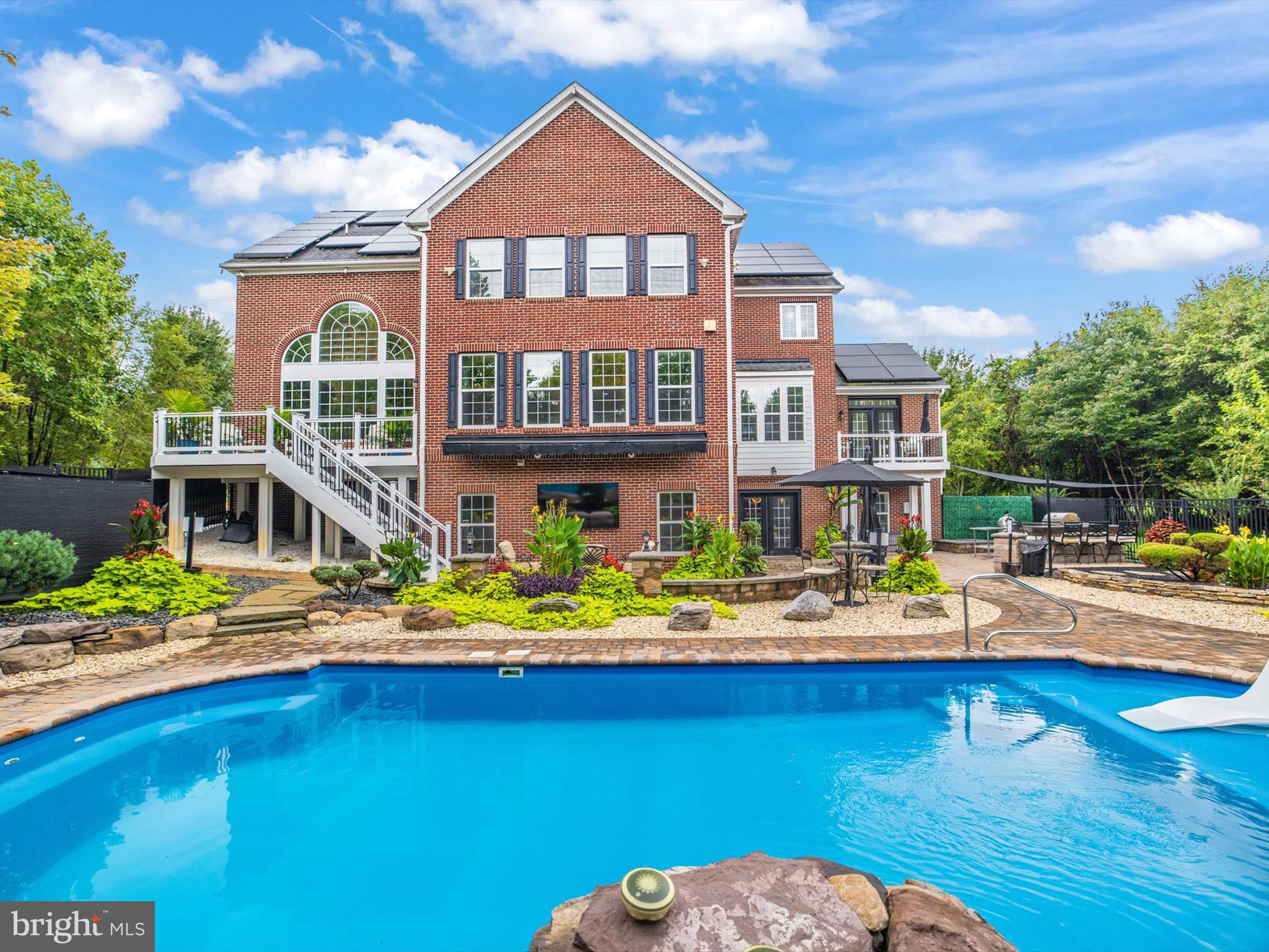 STRATFORD ESTATES - Residential