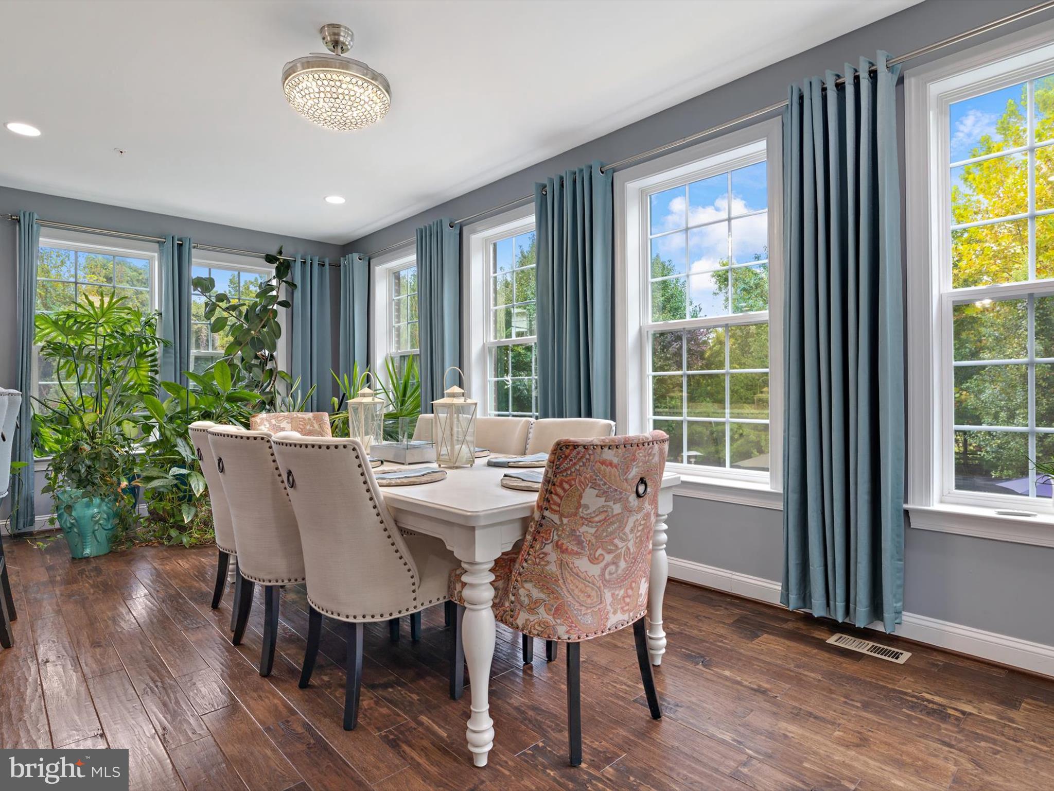 STRATFORD ESTATES - Residential