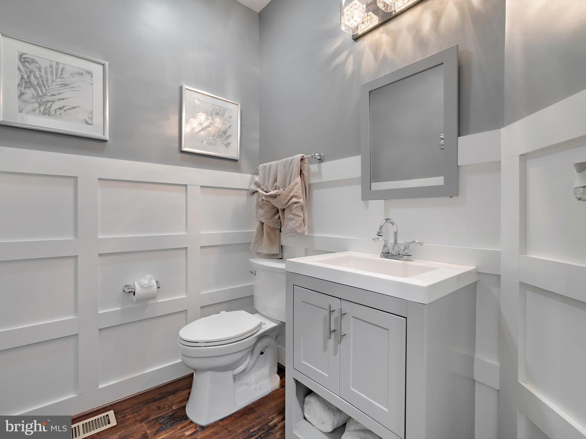 STRATFORD ESTATES - Residential