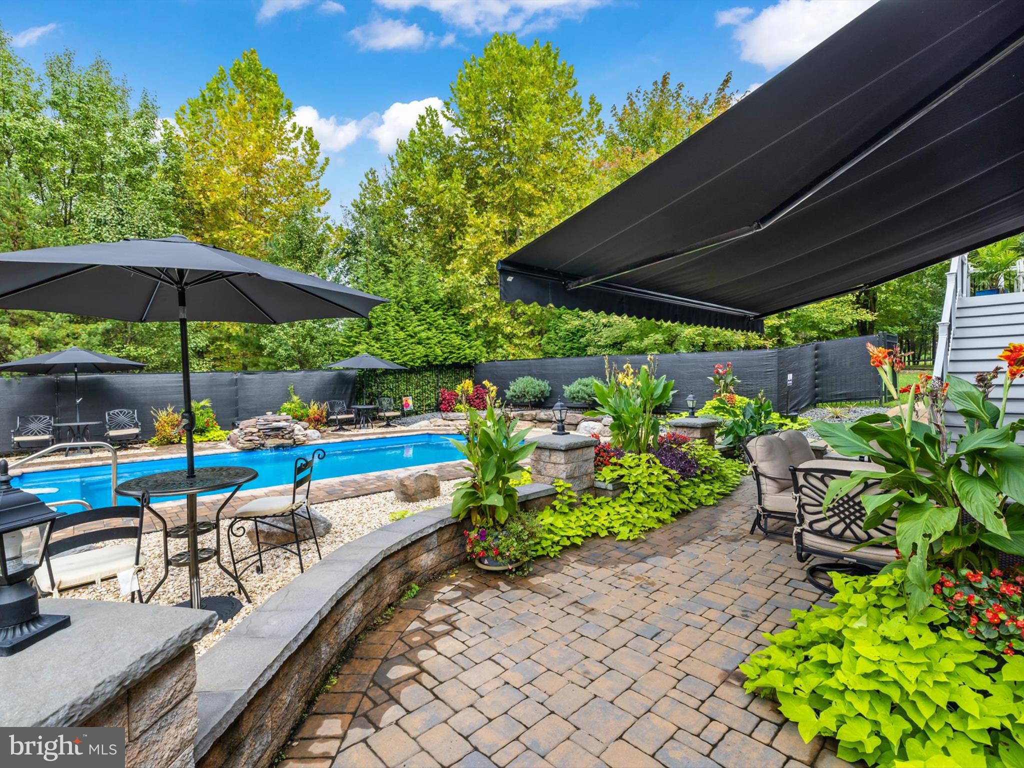 STRATFORD ESTATES - Residential