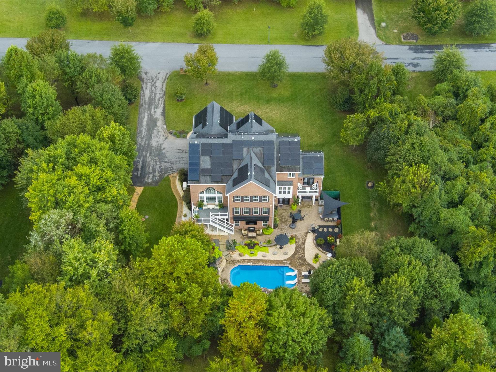 STRATFORD ESTATES - Residential