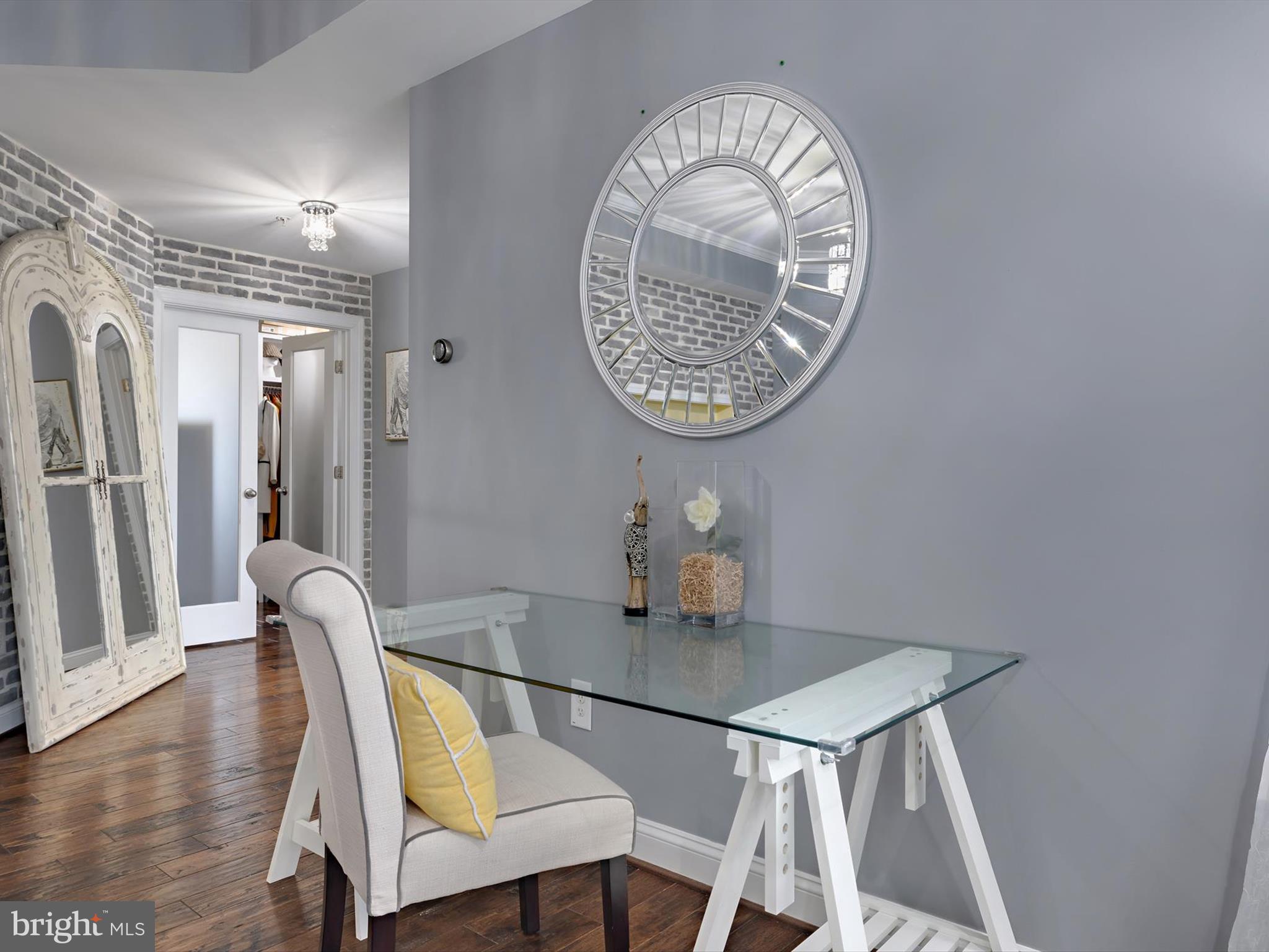 STRATFORD ESTATES - Residential