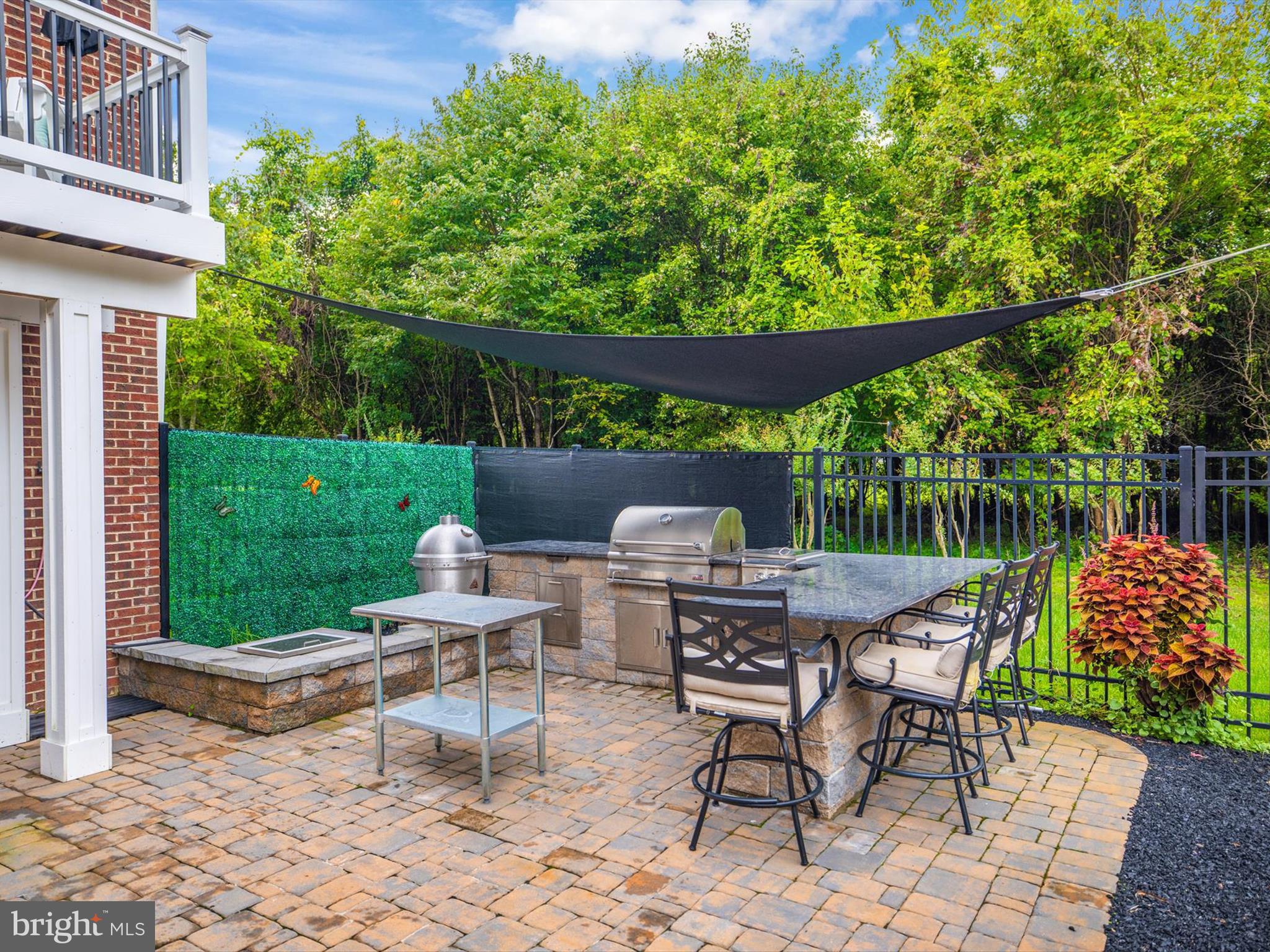 STRATFORD ESTATES - Residential