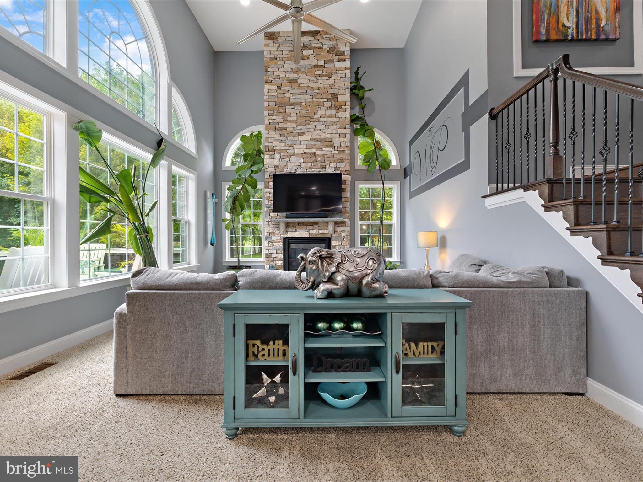 STRATFORD ESTATES - Residential