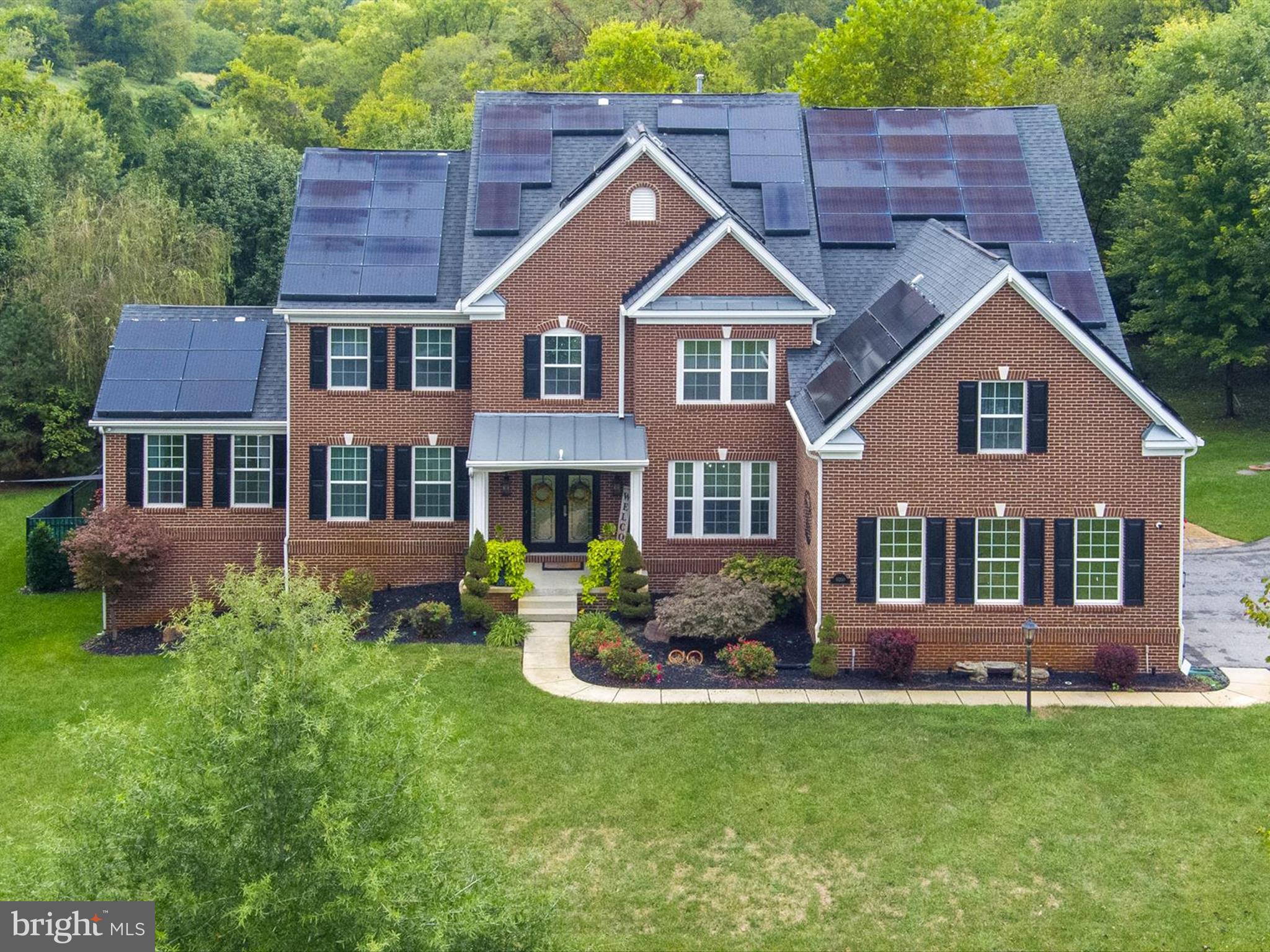 STRATFORD ESTATES - Residential