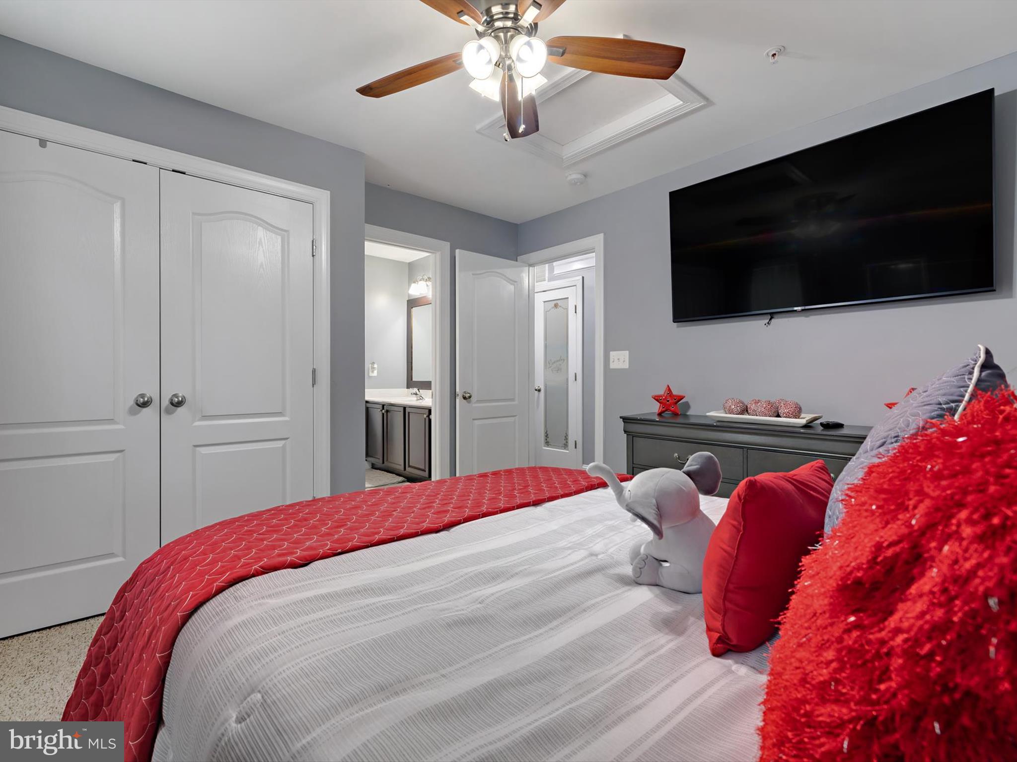 STRATFORD ESTATES - Residential