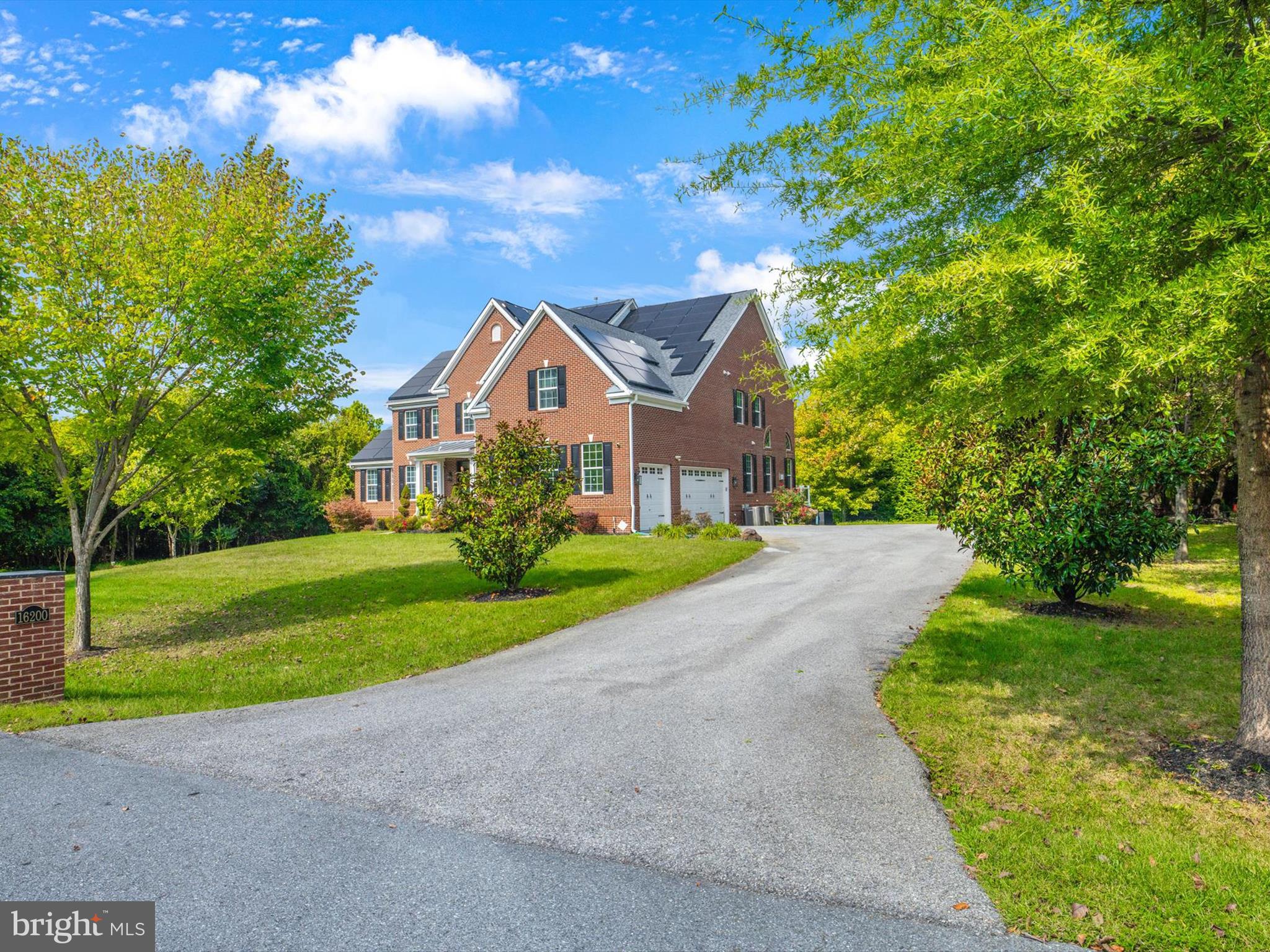 STRATFORD ESTATES - Residential