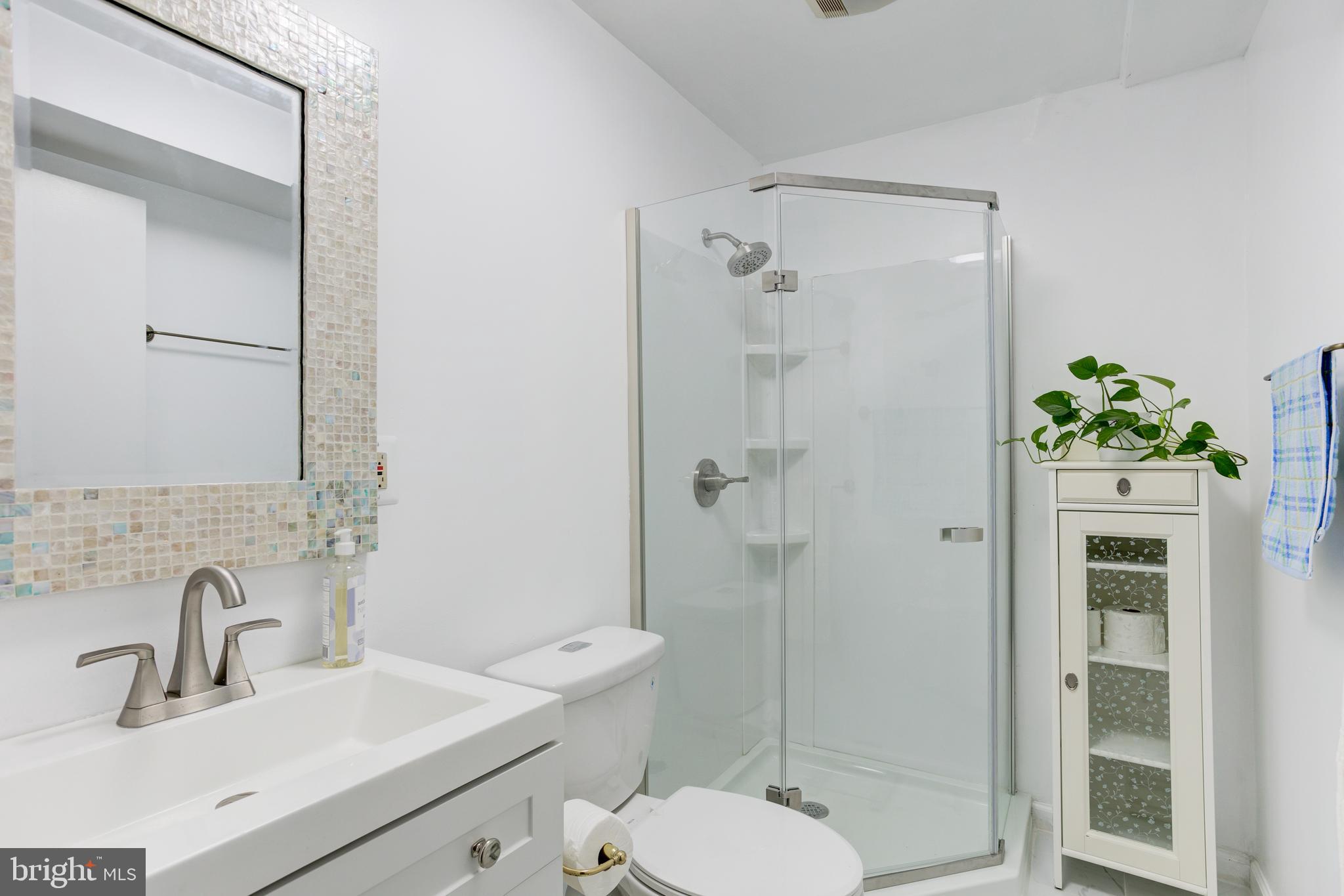 SURREY SQUARE - Residential