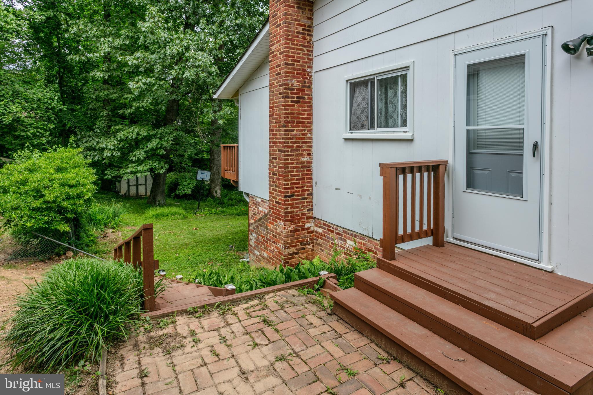 SURREY SQUARE - Residential