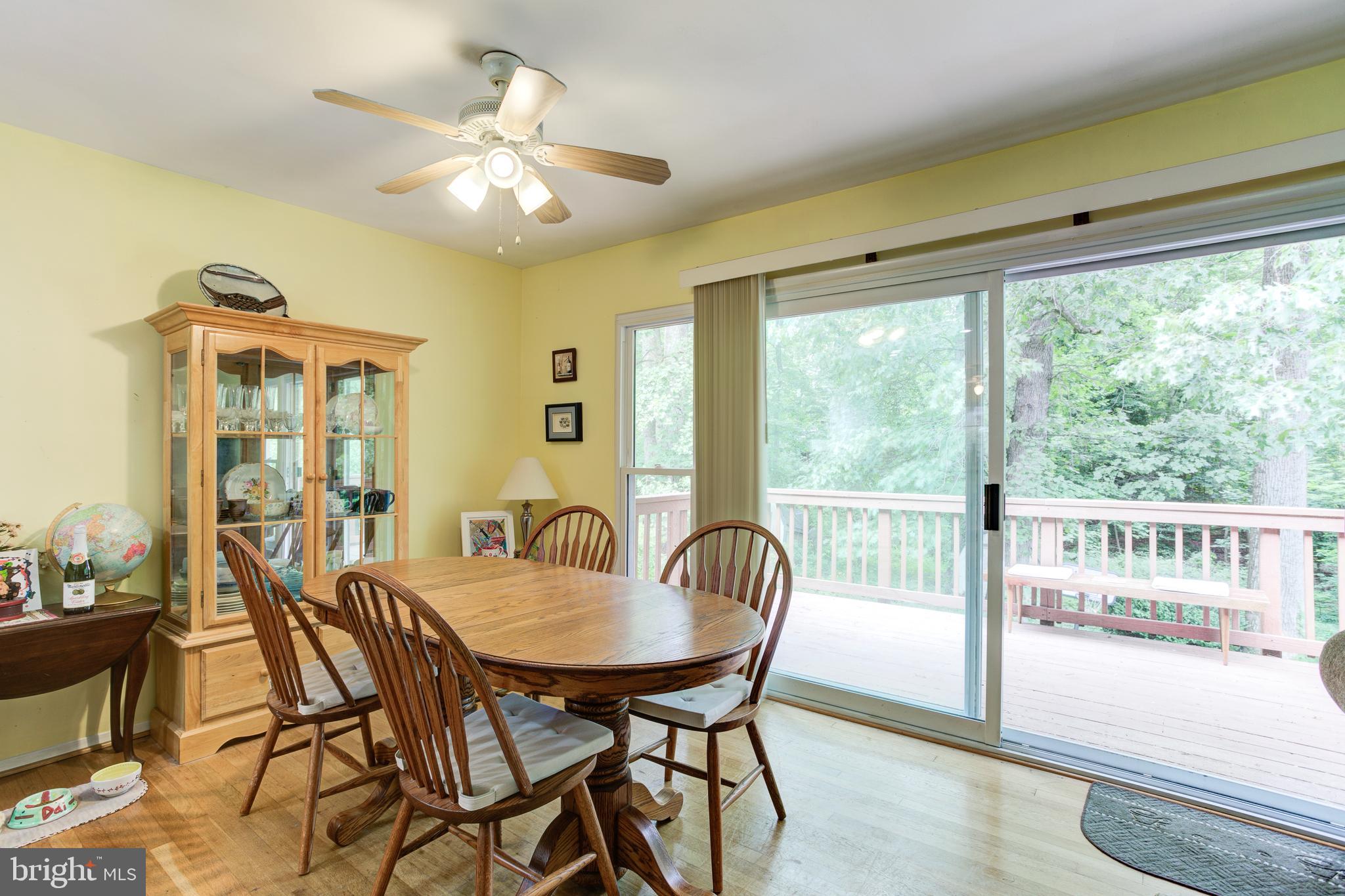 SURREY SQUARE - Residential