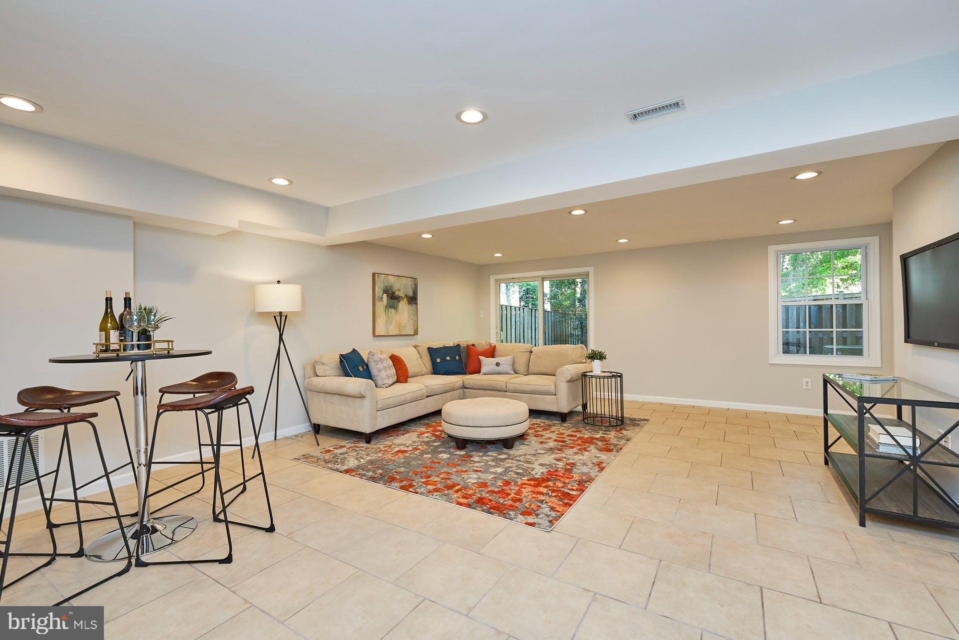 LAFAYETTE PARK - Residential