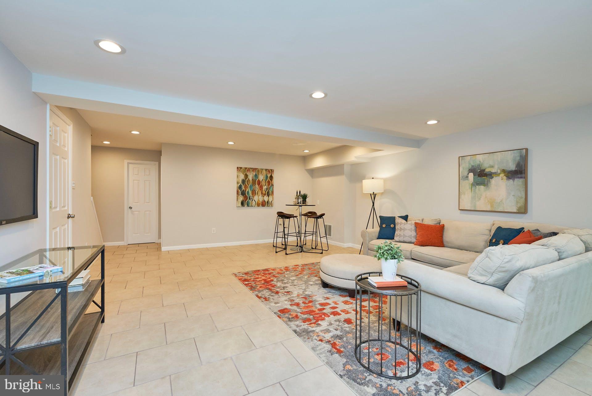 LAFAYETTE PARK - Residential