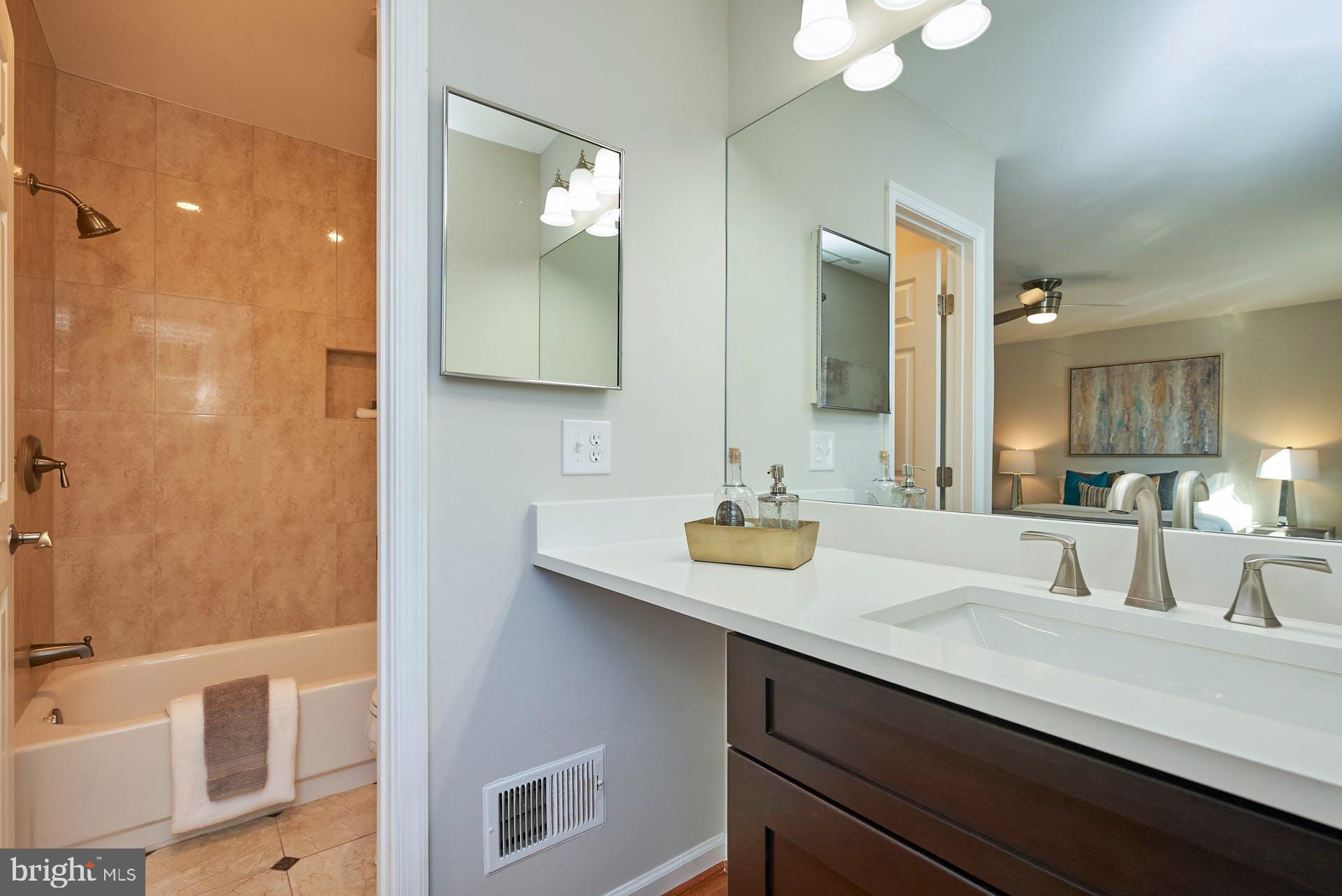 LAFAYETTE PARK - Residential