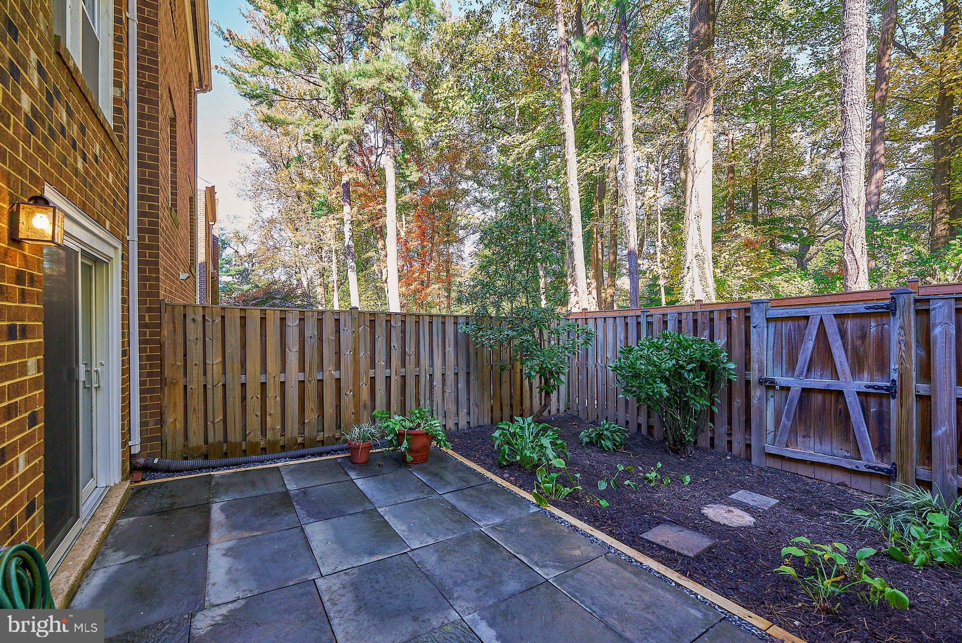 LAFAYETTE PARK - Residential