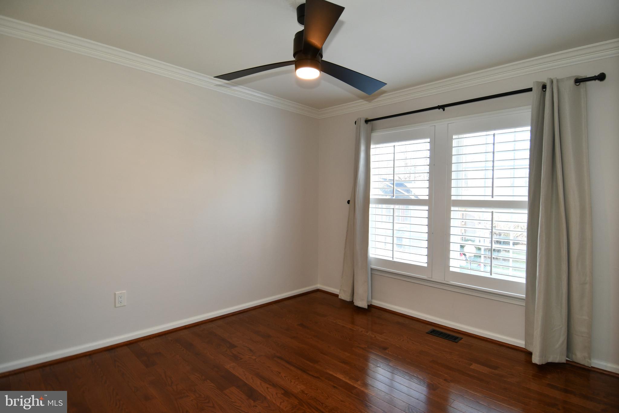 FAIR WOODS - Residential