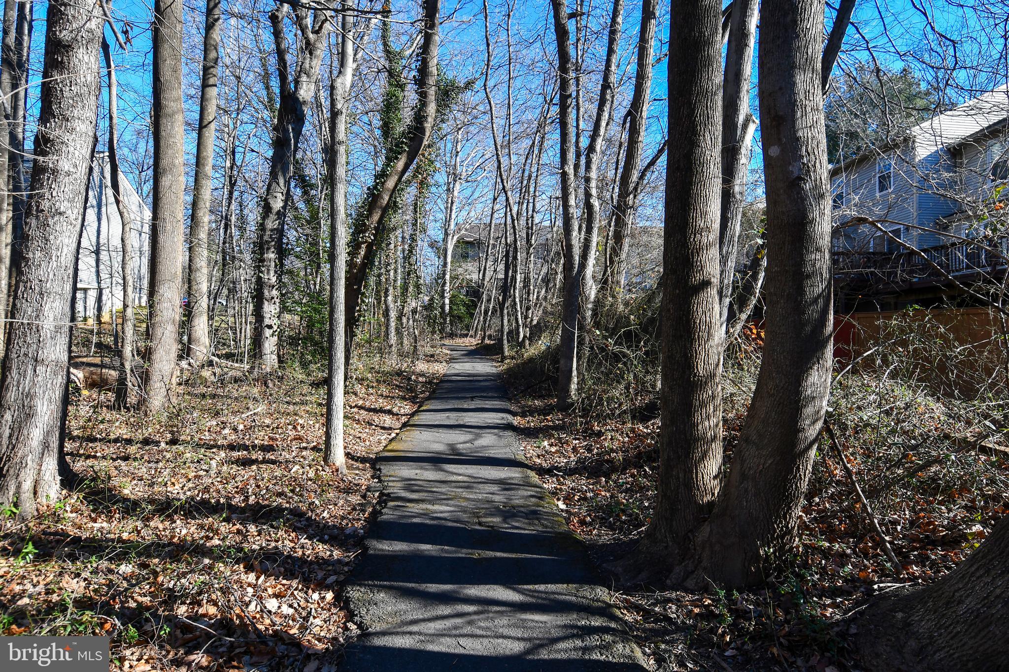 FAIR WOODS - Residential