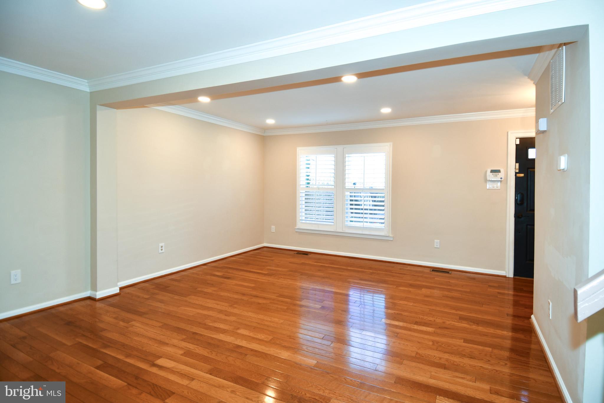 FAIR WOODS - Residential