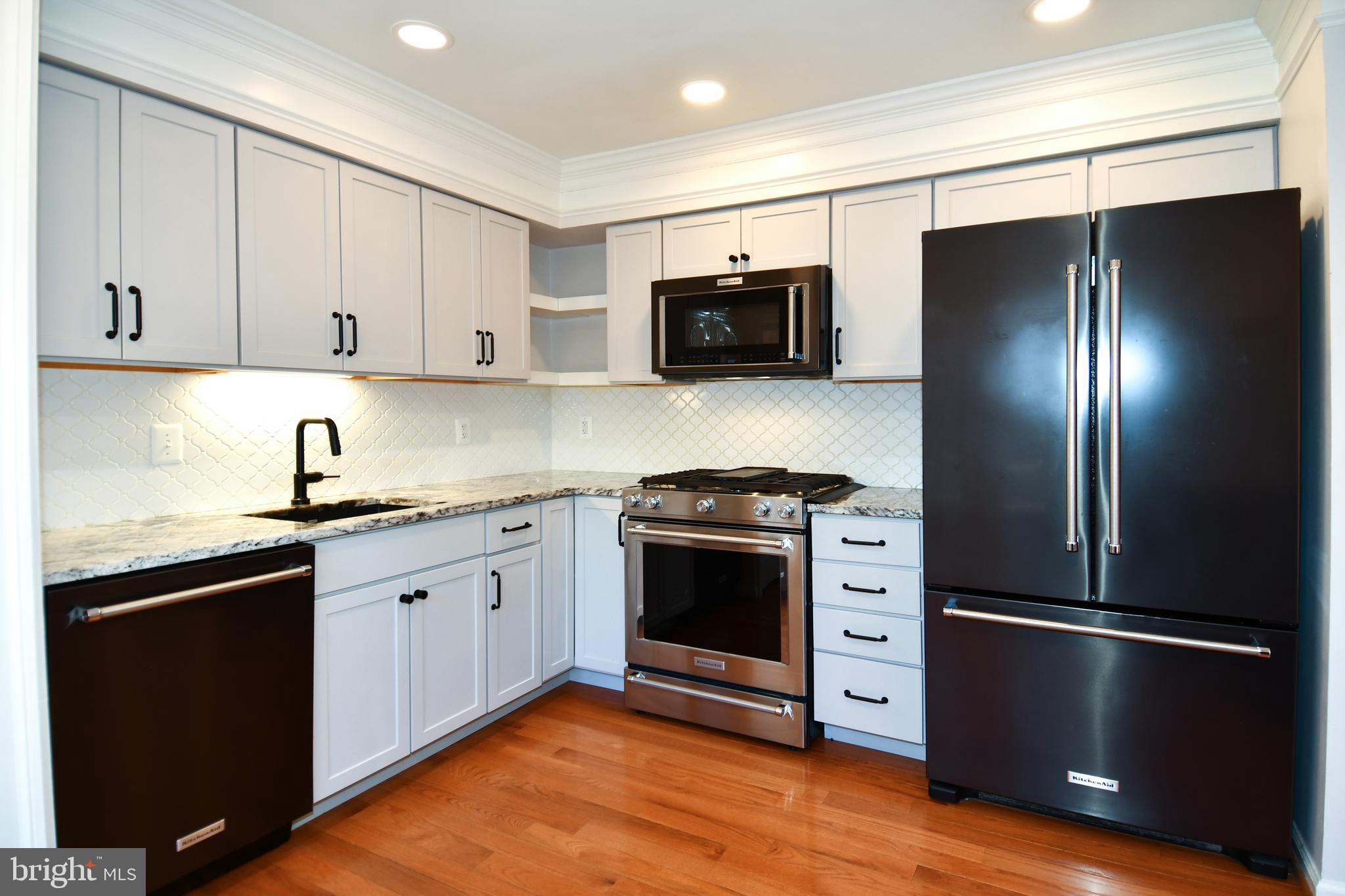 FAIR WOODS - Residential