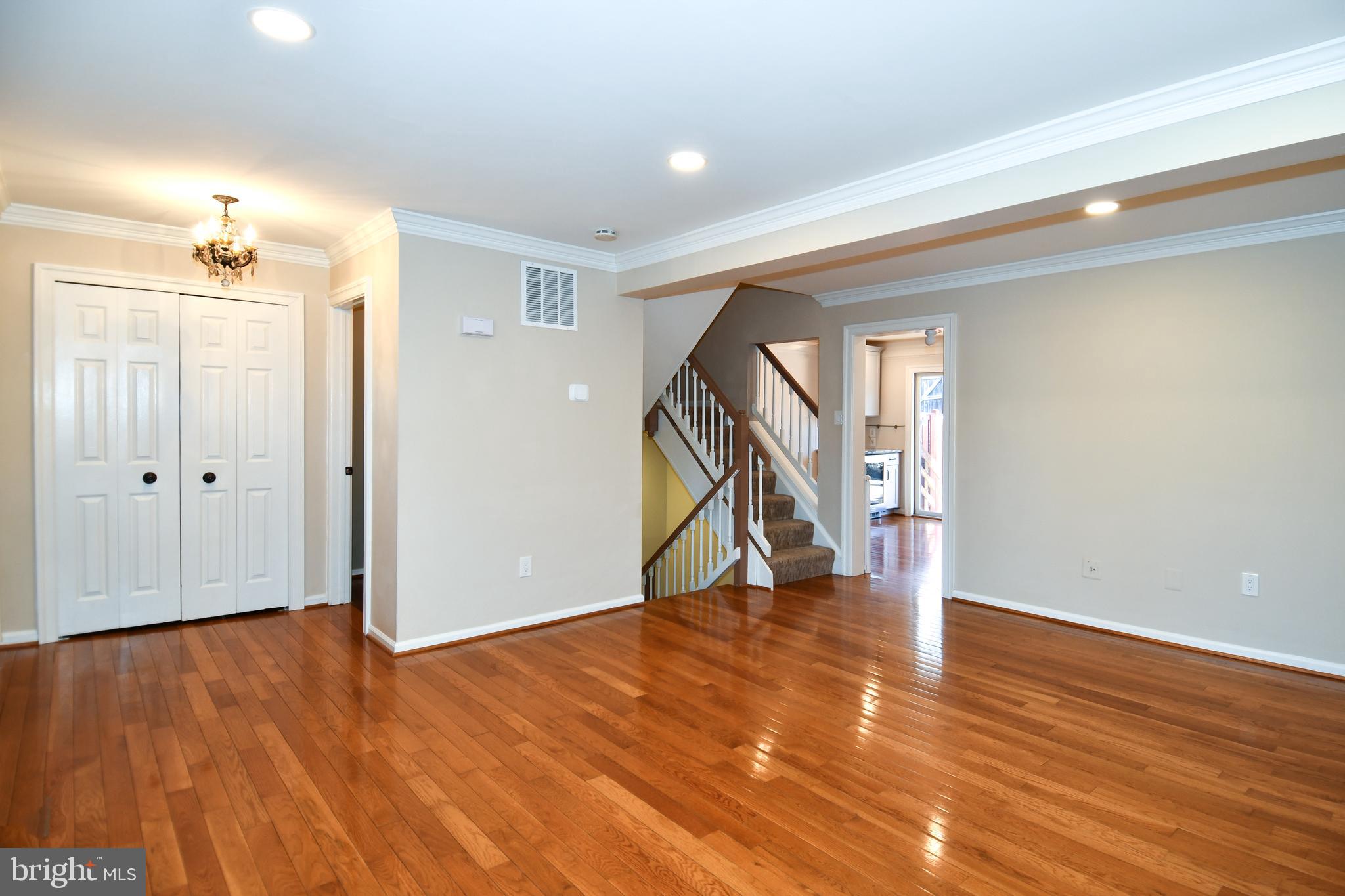 FAIR WOODS - Residential